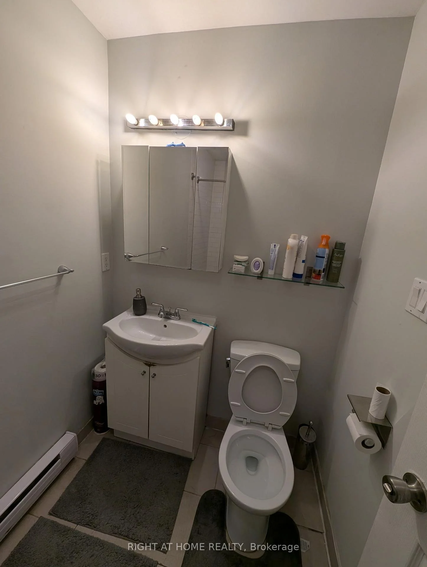 Photo 10 of Unit 5, 264 Monarch Park Avenue, Toronto, Danforth Village-East York — HOMEH