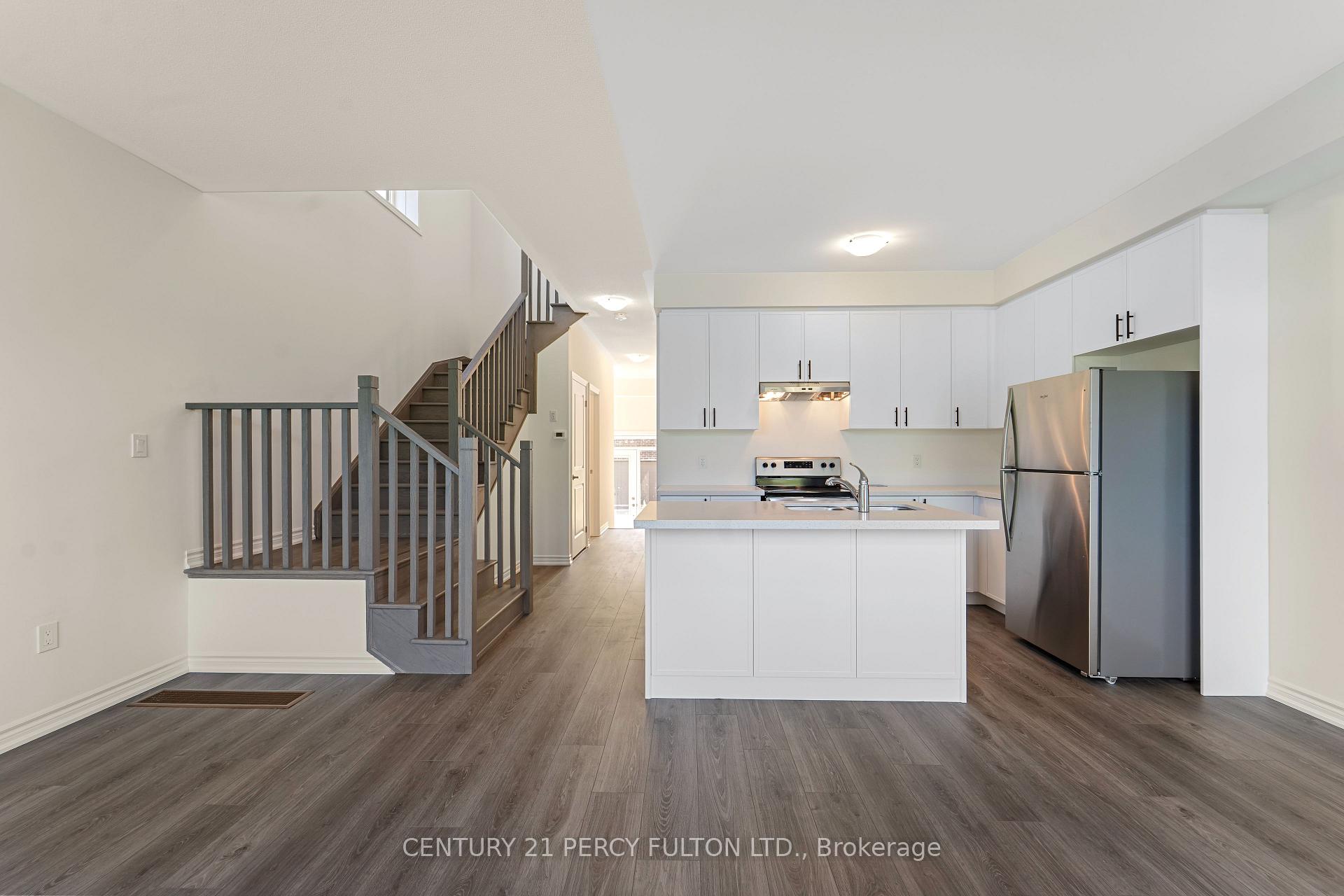 Photo 6 of 39 Watts Mews, Kawartha Lakes, Lindsay — HOMEH