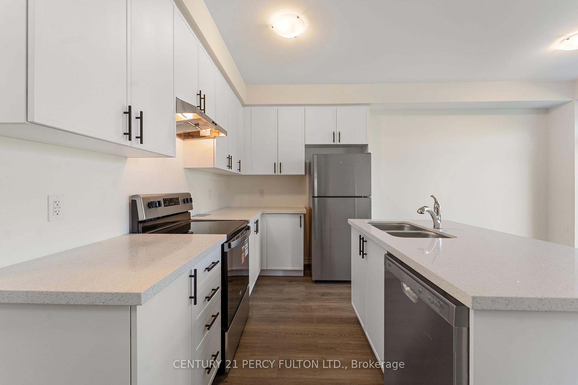 Photo 12 of 39 Watts Mews, Kawartha Lakes, Lindsay — HOMEH