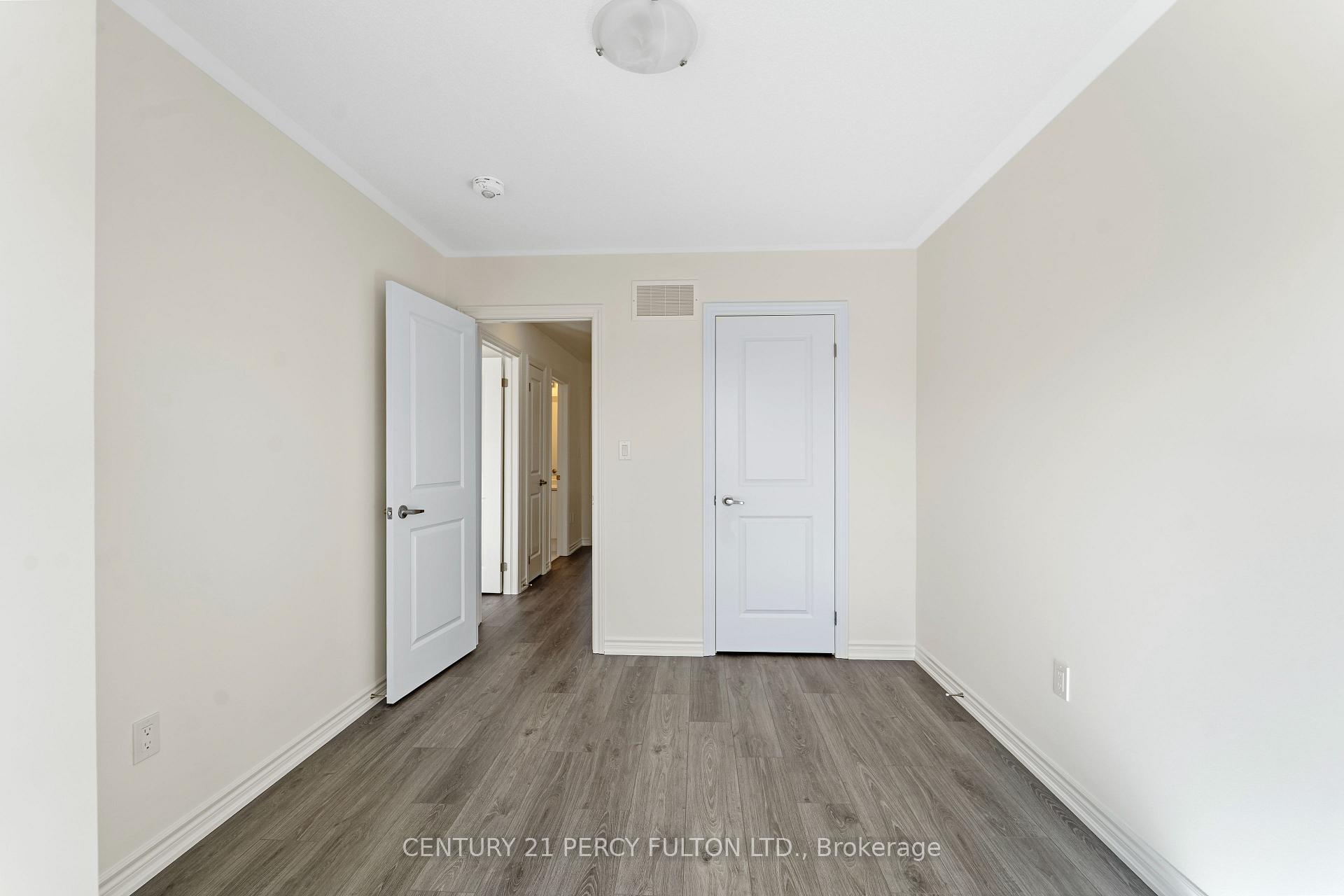 Photo 19 of 39 Watts Mews, Kawartha Lakes, Lindsay — HOMEH