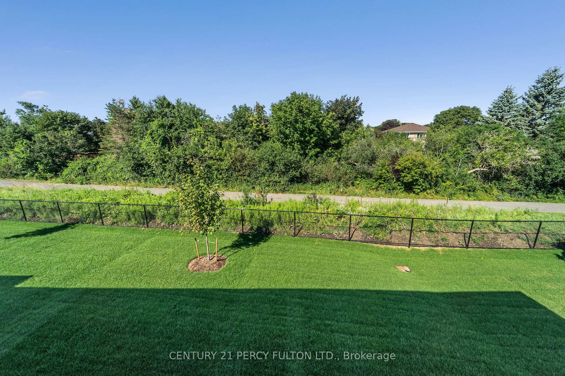 Photo 27 of 39 Watts Mews, Kawartha Lakes, Lindsay — HOMEH