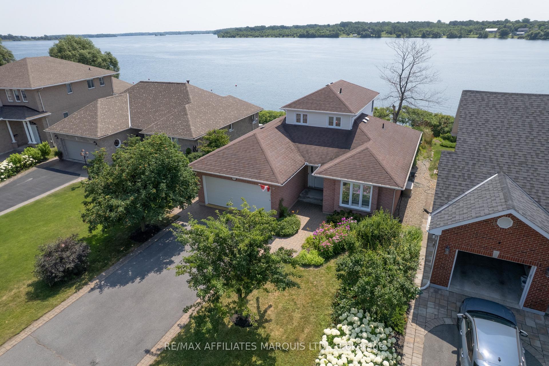 Photo 2 of 1172 Kirkman Court, Cornwall, Cornwall — HOMEH