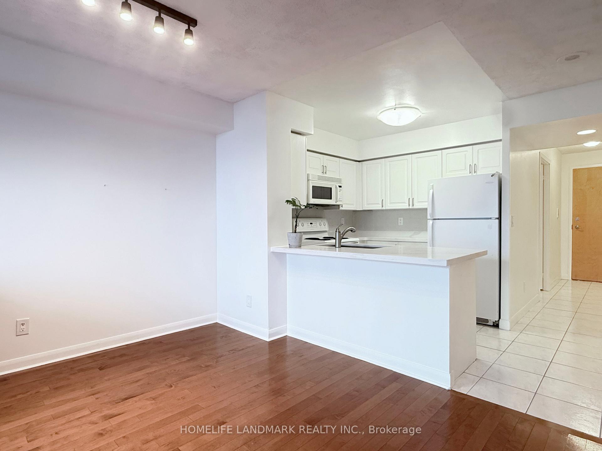 Photo 5 of Unit 2701, 4968 Yonge Street, North York, Lansing-Westgate — HOMEH