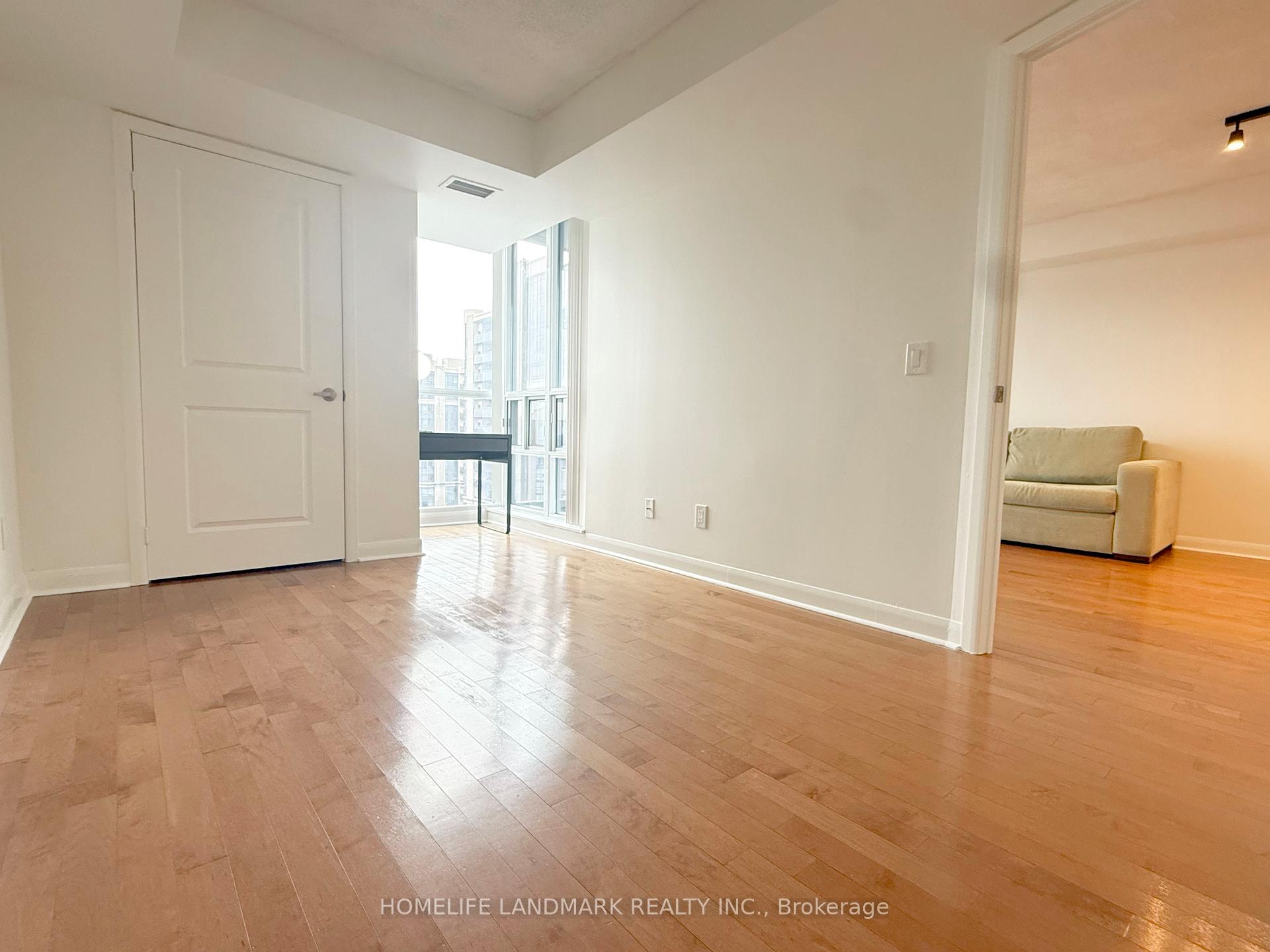 Photo 8 of Unit 2701, 4968 Yonge Street, North York, Lansing-Westgate — HOMEH