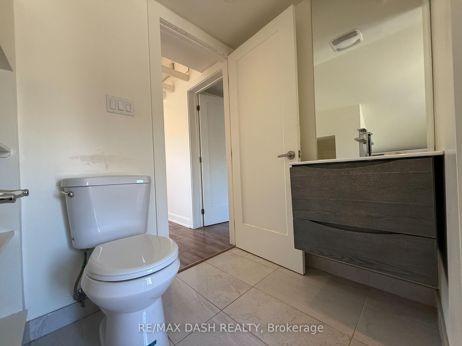 Photo 14 of Unit 4, 263 Boston Avenue, Toronto, South Riverdale — HOMEH