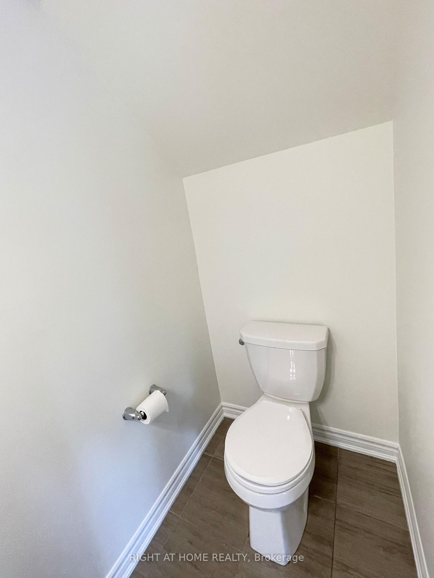 Photo 17 of 903 Nautilus Private, Ottawa, Kanata - Emerald Meadows/Trailwest — HOMEH