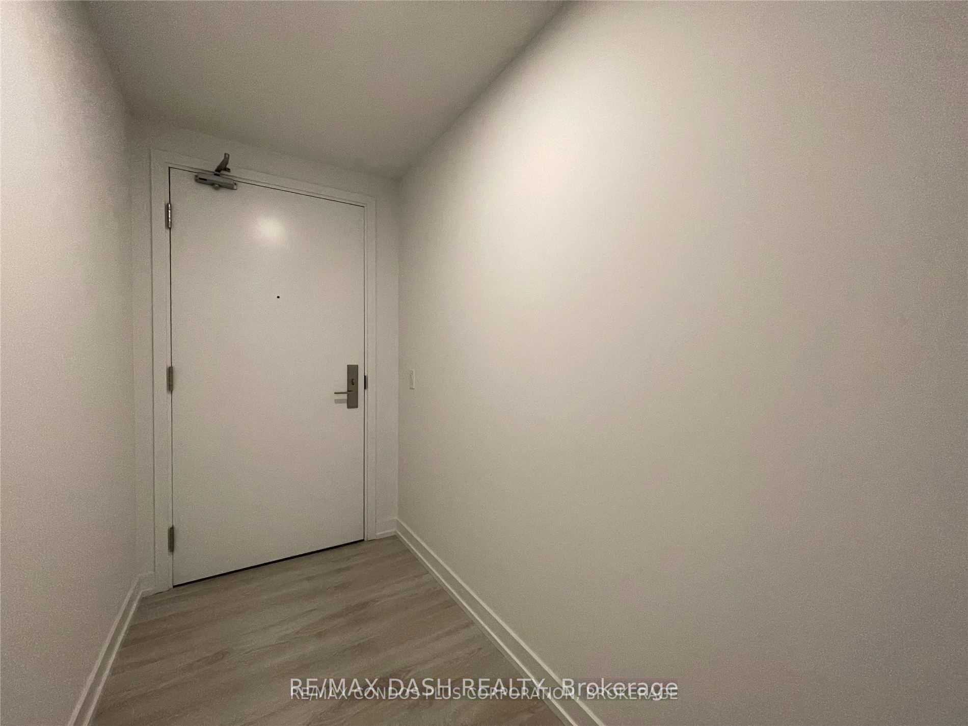 Photo 5 of Unit 506, 33 Helendale Avenue, Toronto, Yonge-Eglinton — HOMEH