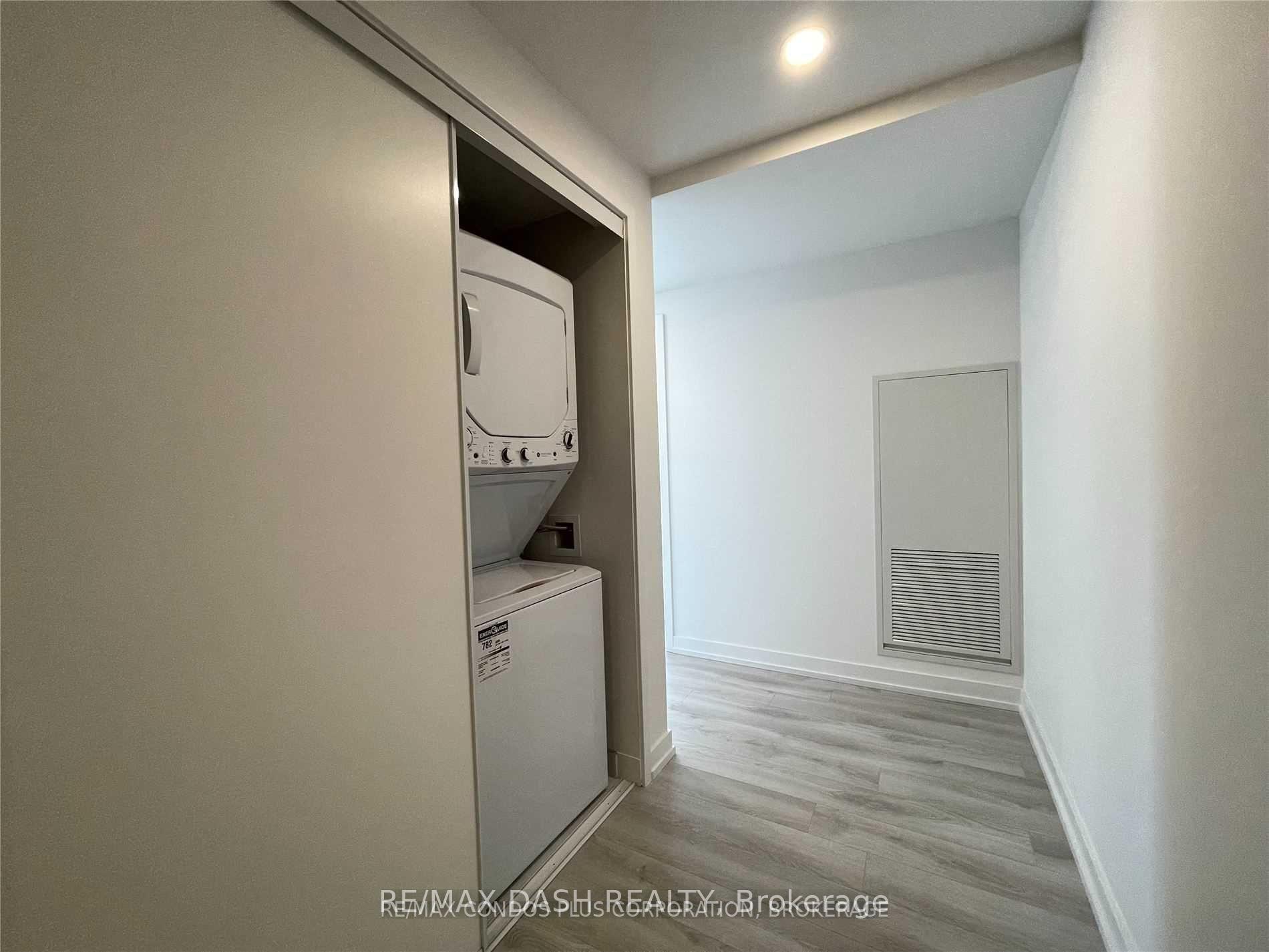 Photo 7 of Unit 506, 33 Helendale Avenue, Toronto, Yonge-Eglinton — HOMEH