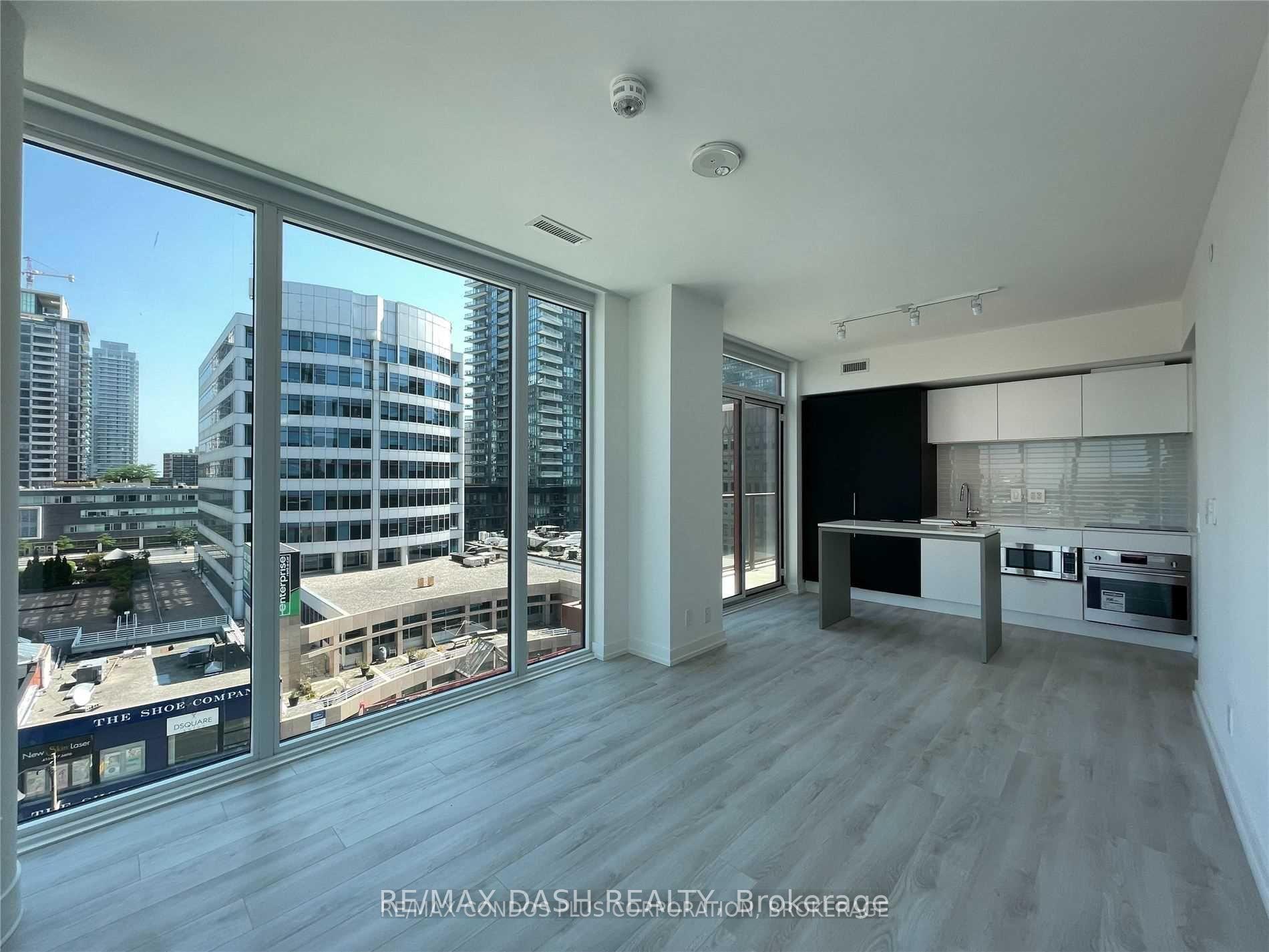 Photo 8 of Unit 506, 33 Helendale Avenue, Toronto, Yonge-Eglinton — HOMEH