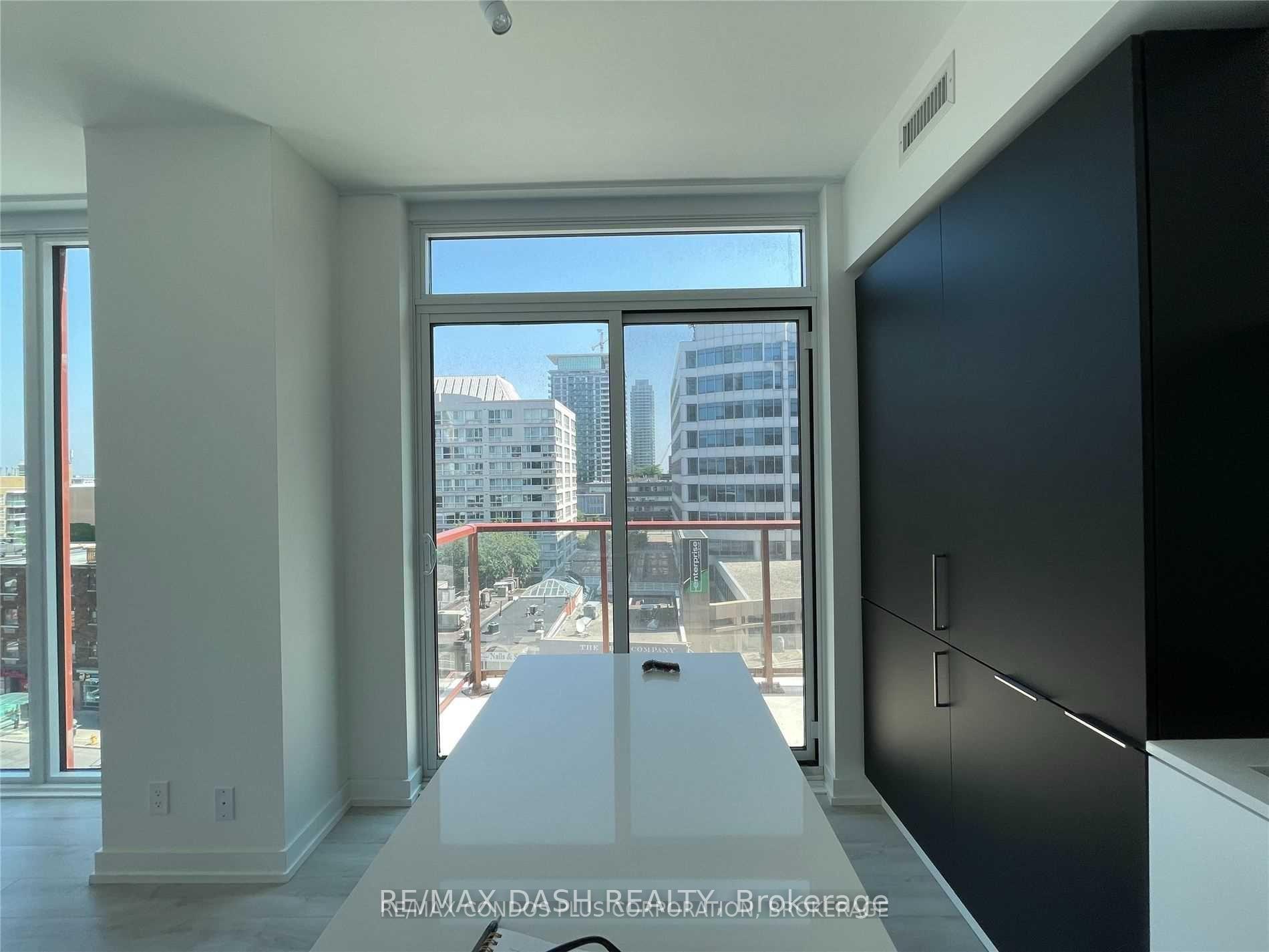 Photo 12 of Unit 506, 33 Helendale Avenue, Toronto, Yonge-Eglinton — HOMEH