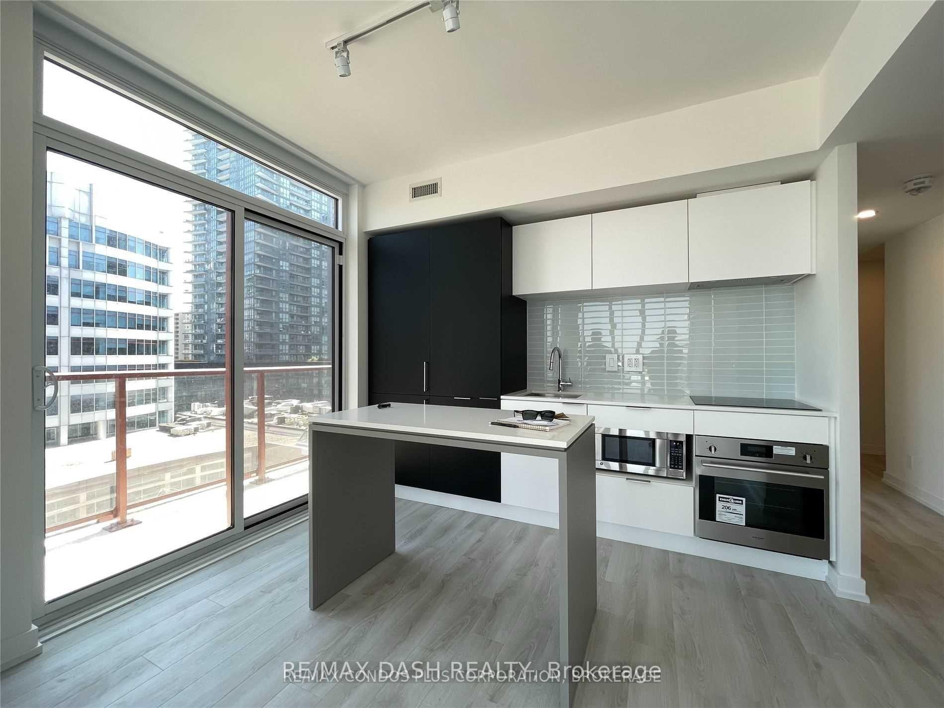 Photo 13 of Unit 506, 33 Helendale Avenue, Toronto, Yonge-Eglinton — HOMEH