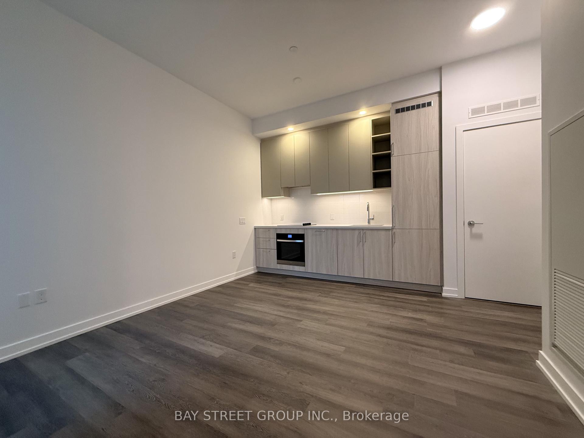 Photo 7 of Unit 308, 5 Meadowdale Road, Vaughan, Vaughan Corporate Centre — HOMEH