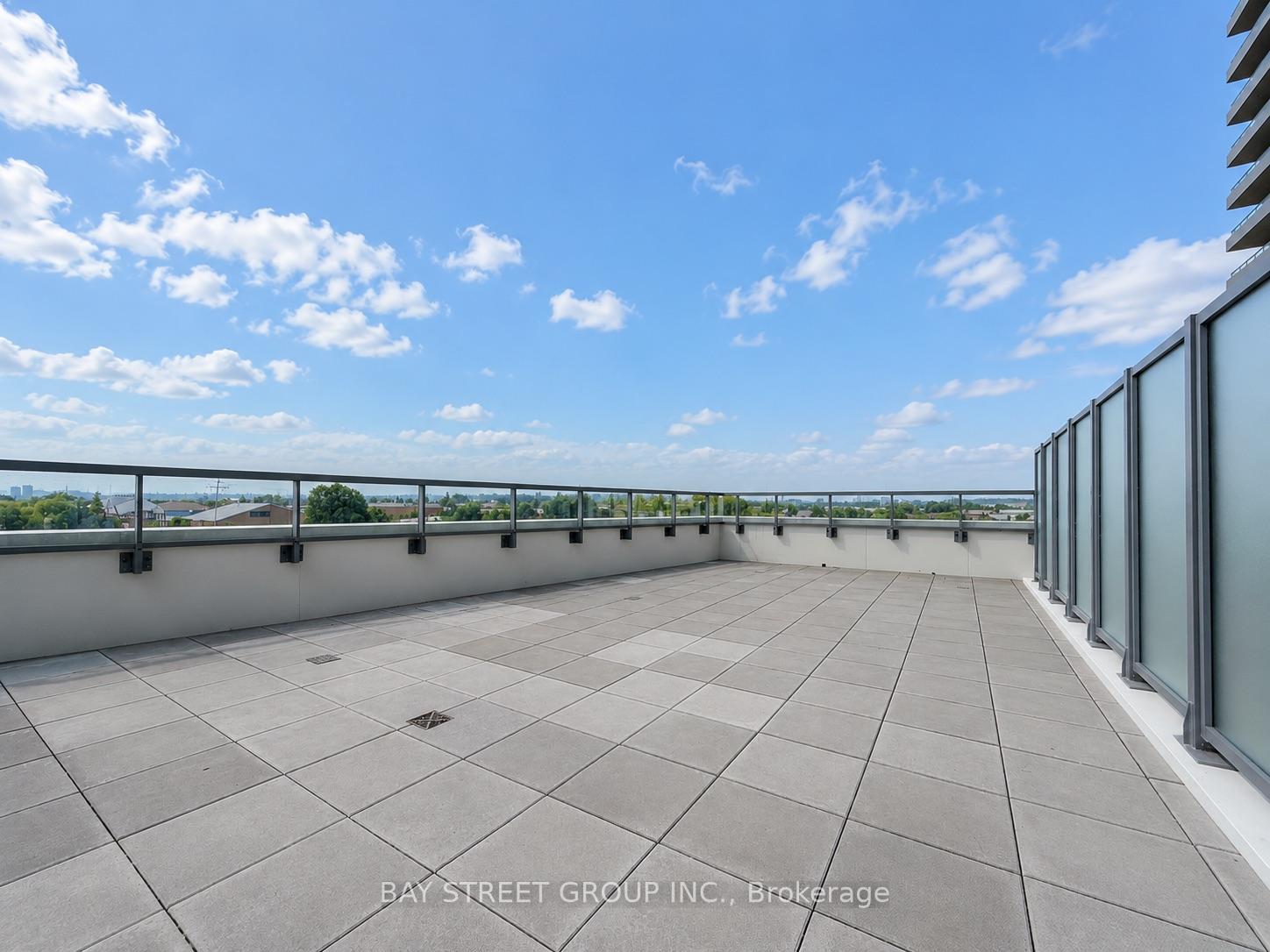 Photo 18 of Unit 308, 5 Meadowdale Road, Vaughan, Vaughan Corporate Centre — HOMEH