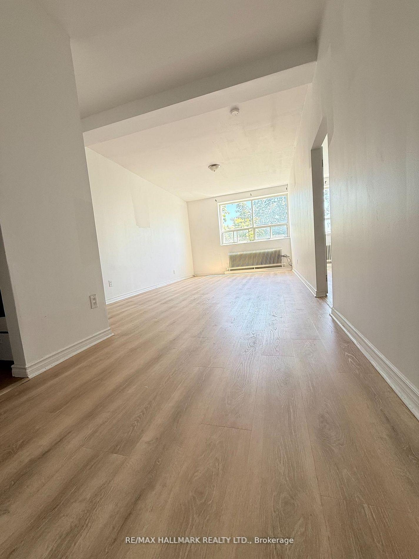 Photo 1 of Unit 3, 2881 Lawrence Avenue E, Scarborough, Bendale — HOMEH