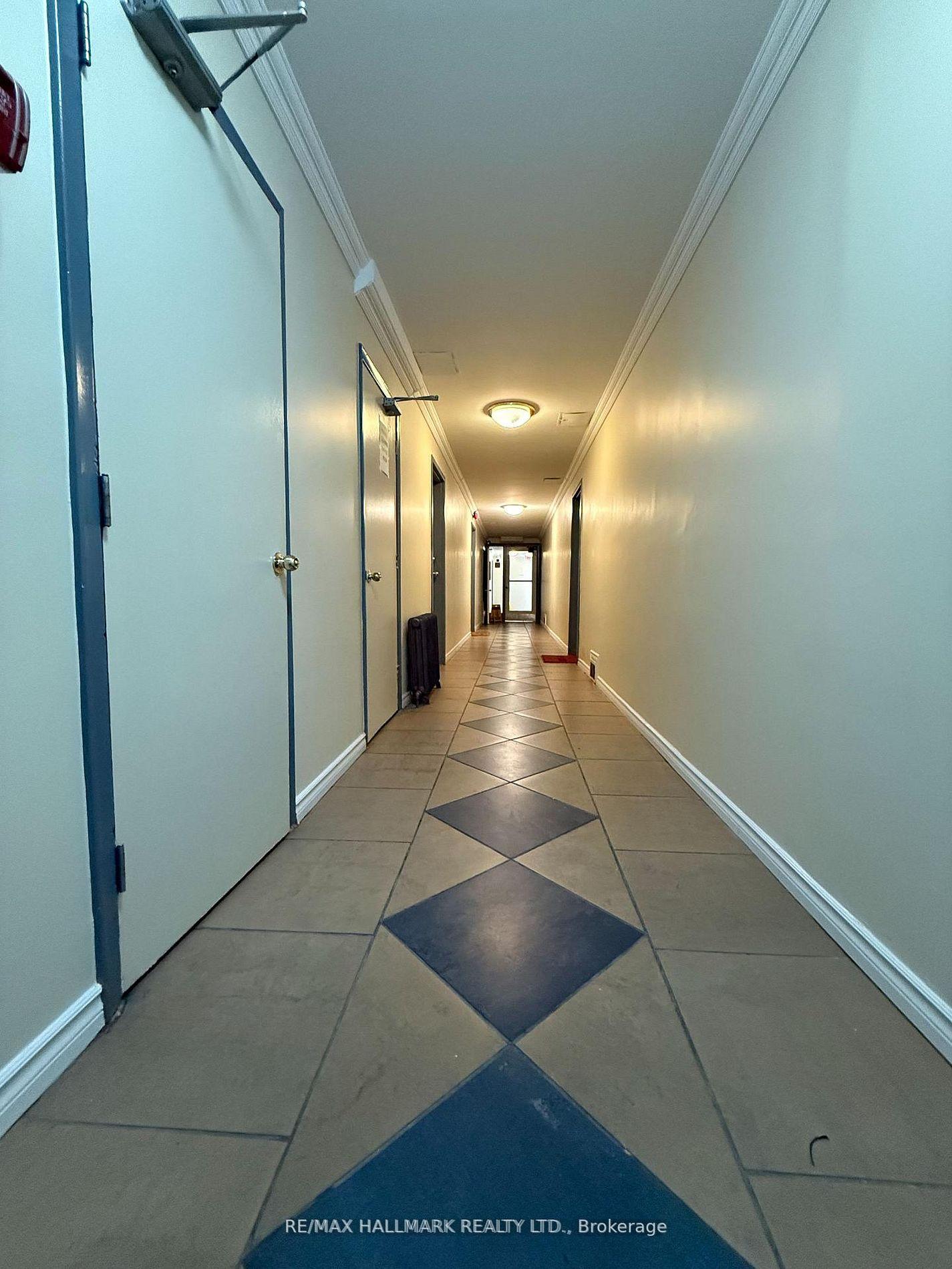 Photo 10 of Unit 3, 2881 Lawrence Avenue E, Scarborough, Bendale — HOMEH
