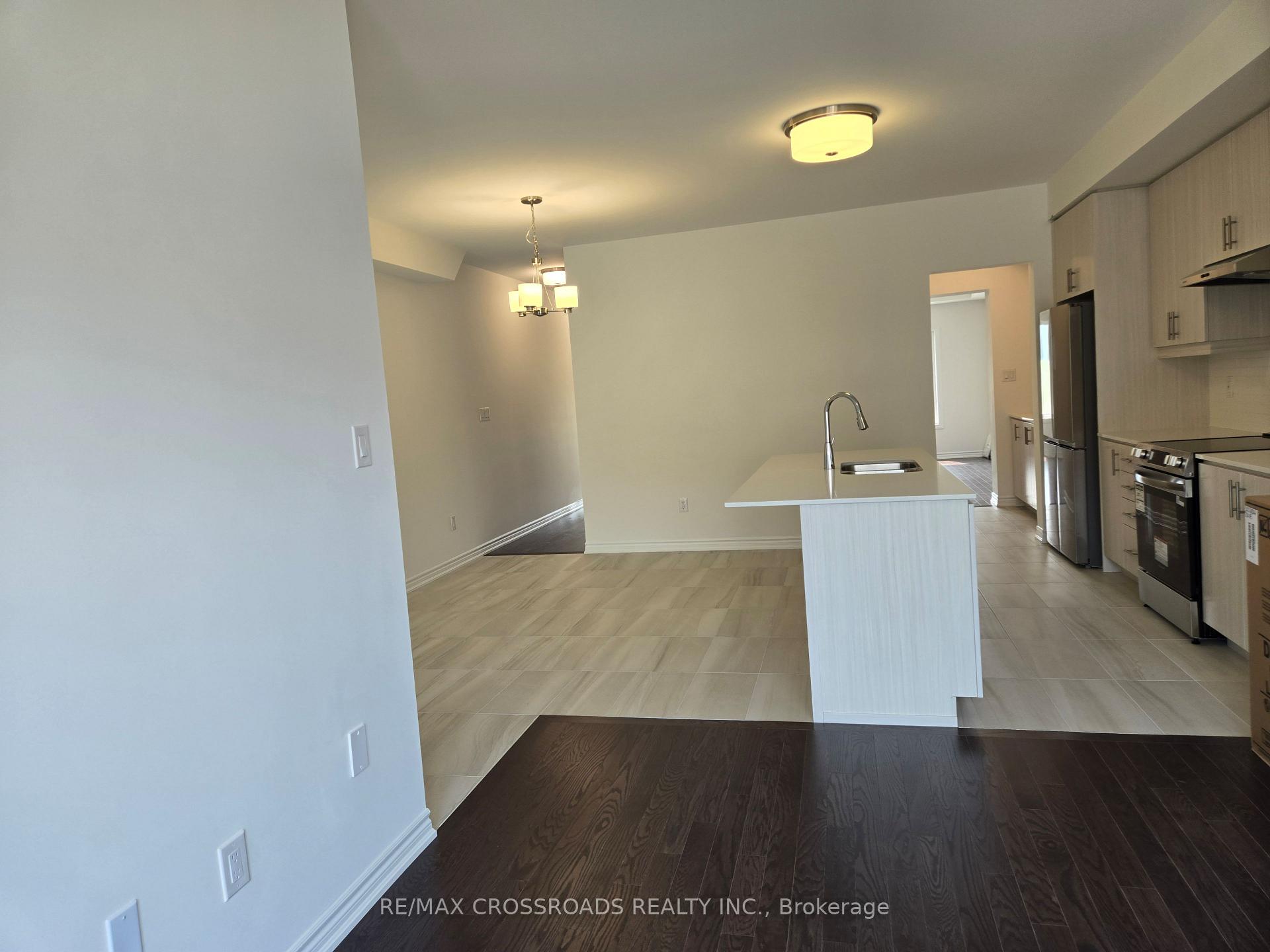 Photo 12 of 7 Alexander Donaldson Street, Markham, Cornell — HOMEH