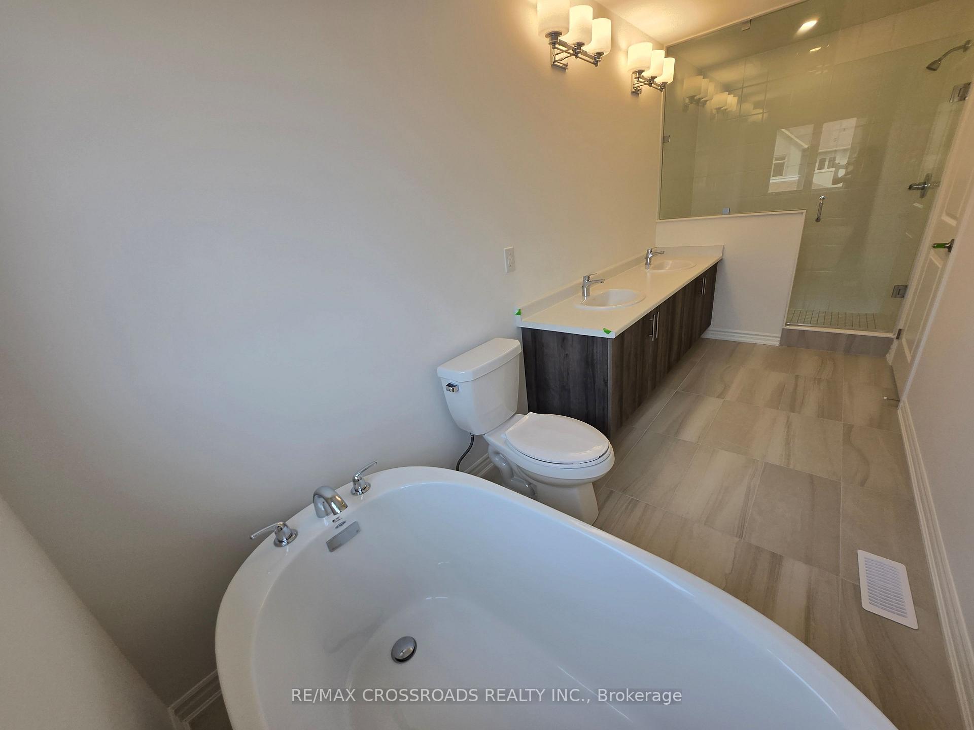 Photo 18 of 7 Alexander Donaldson Street, Markham, Cornell — HOMEH