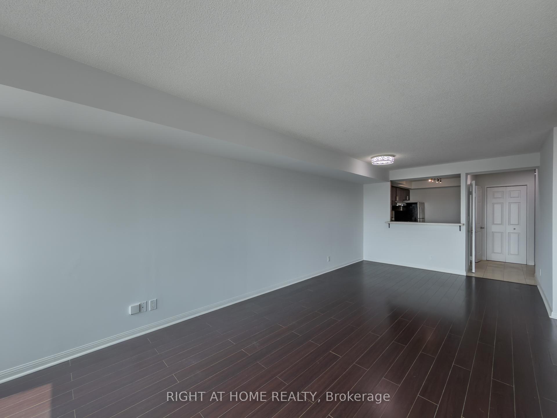 Photo 6 of Unit 1008, 8 Lee Centre Drive, Scarborough, Woburn — HOMEH