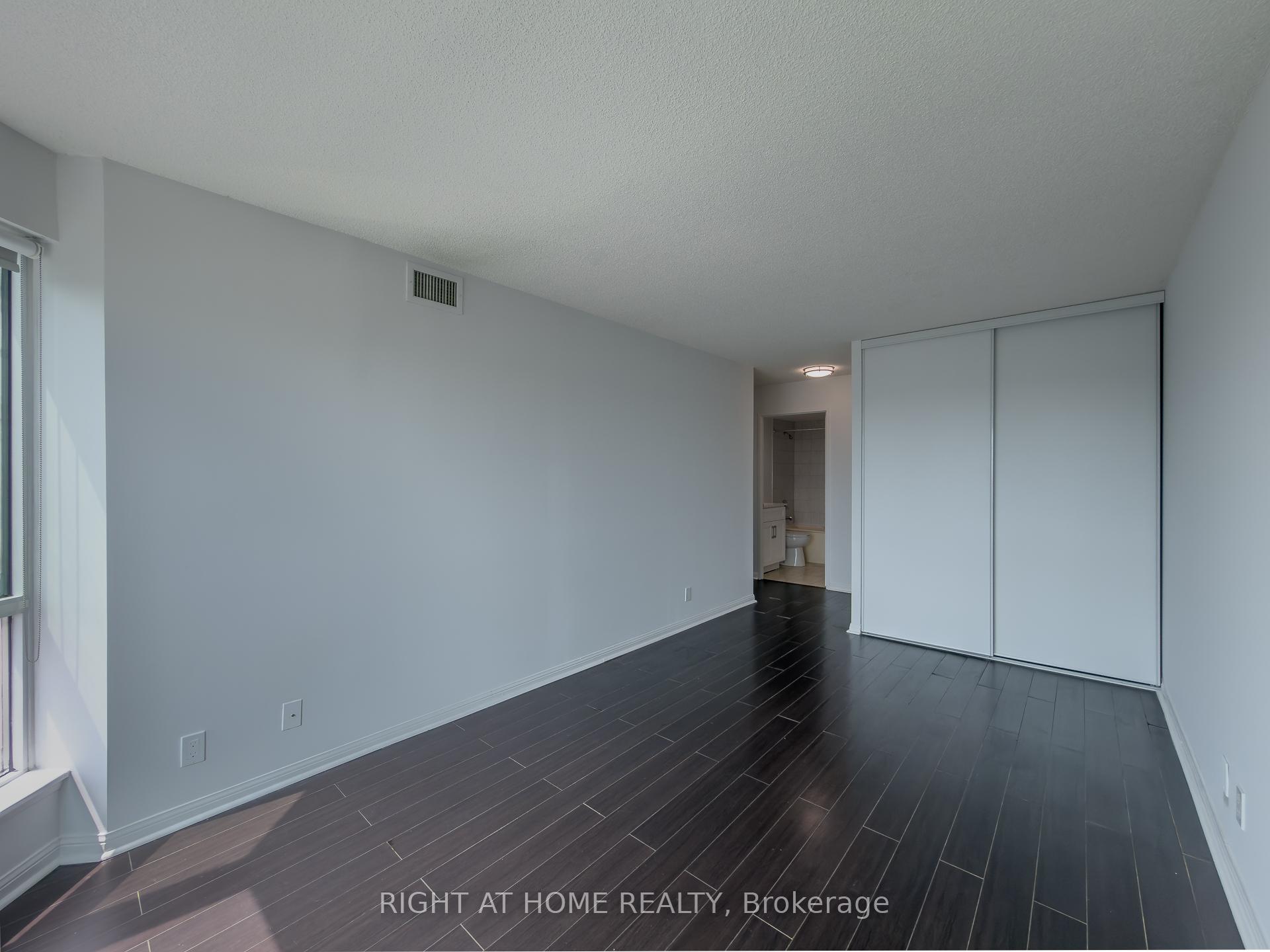 Photo 16 of Unit 1008, 8 Lee Centre Drive, Scarborough, Woburn — HOMEH
