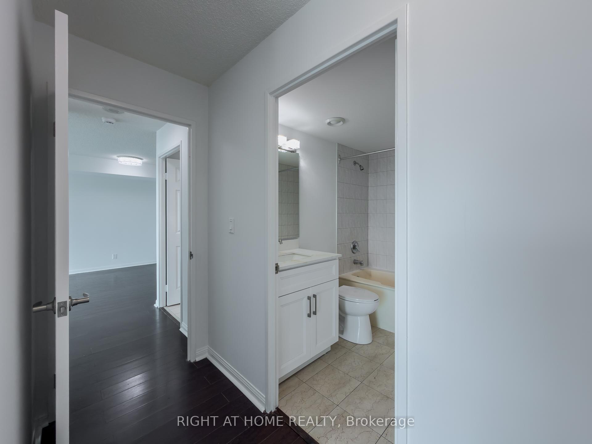 Photo 17 of Unit 1008, 8 Lee Centre Drive, Scarborough, Woburn — HOMEH