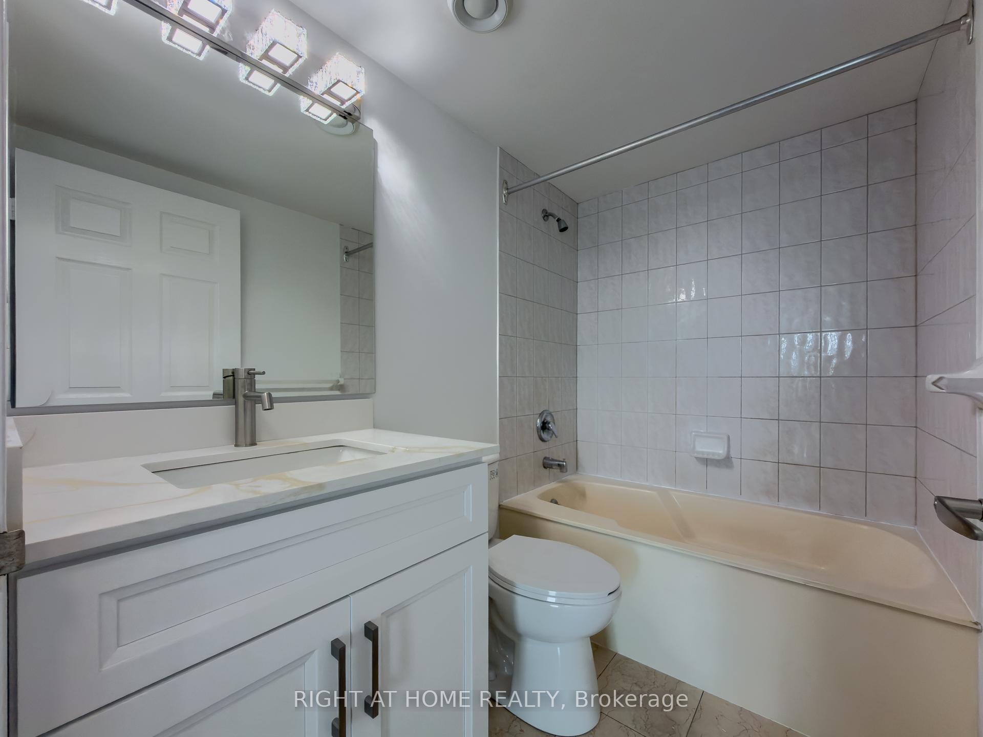Photo 18 of Unit 1008, 8 Lee Centre Drive, Scarborough, Woburn — HOMEH
