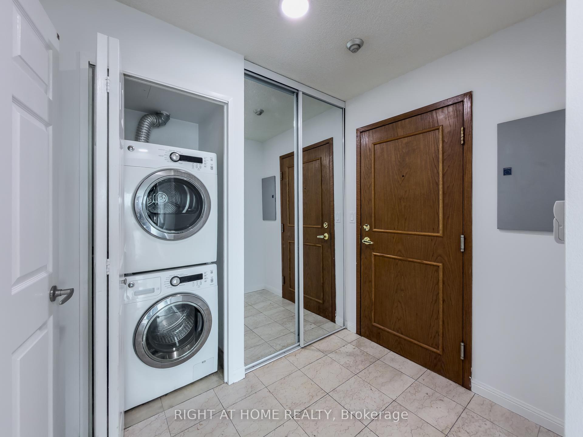 Photo 25 of Unit 1008, 8 Lee Centre Drive, Scarborough, Woburn — HOMEH