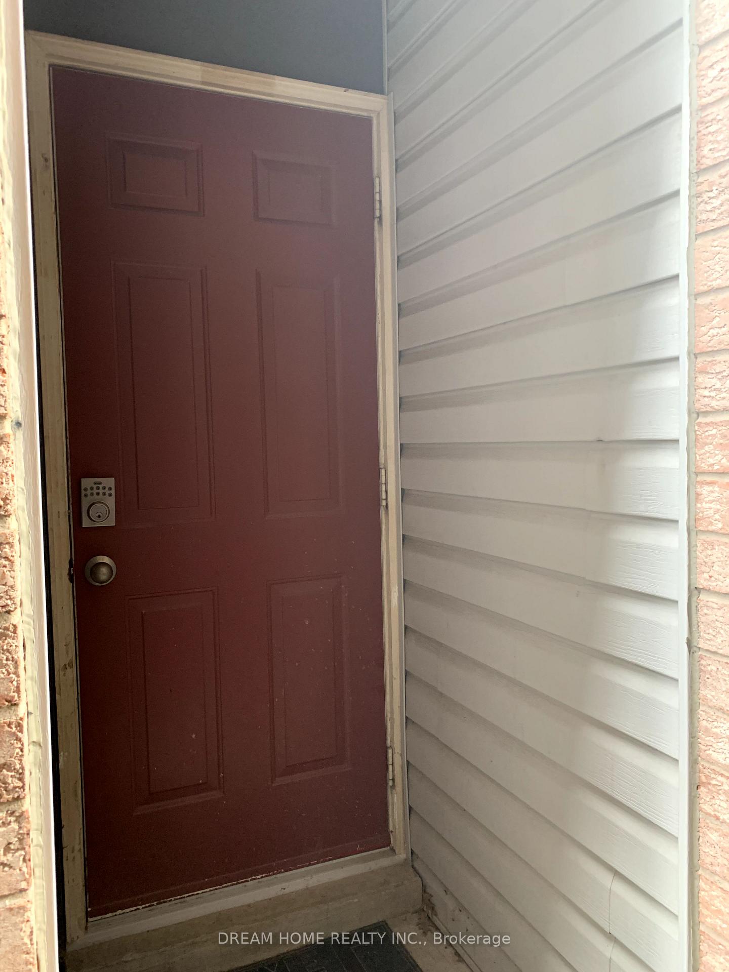 Photo 2 of Unit basement room1, 17 River Forest Street, Markham, Rouge Fairways — HOMEH