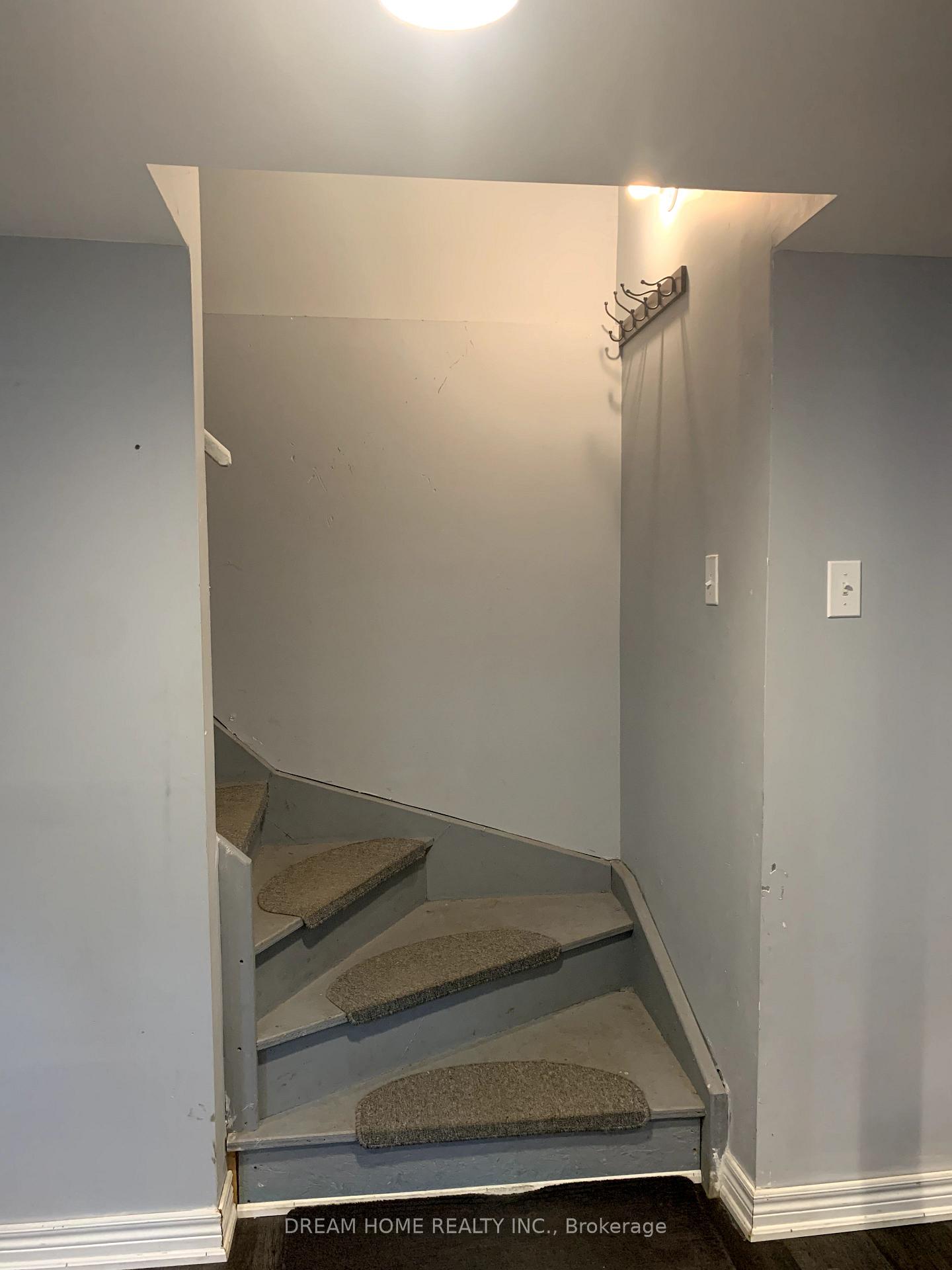 Photo 3 of Unit basement room1, 17 River Forest Street, Markham, Rouge Fairways — HOMEH