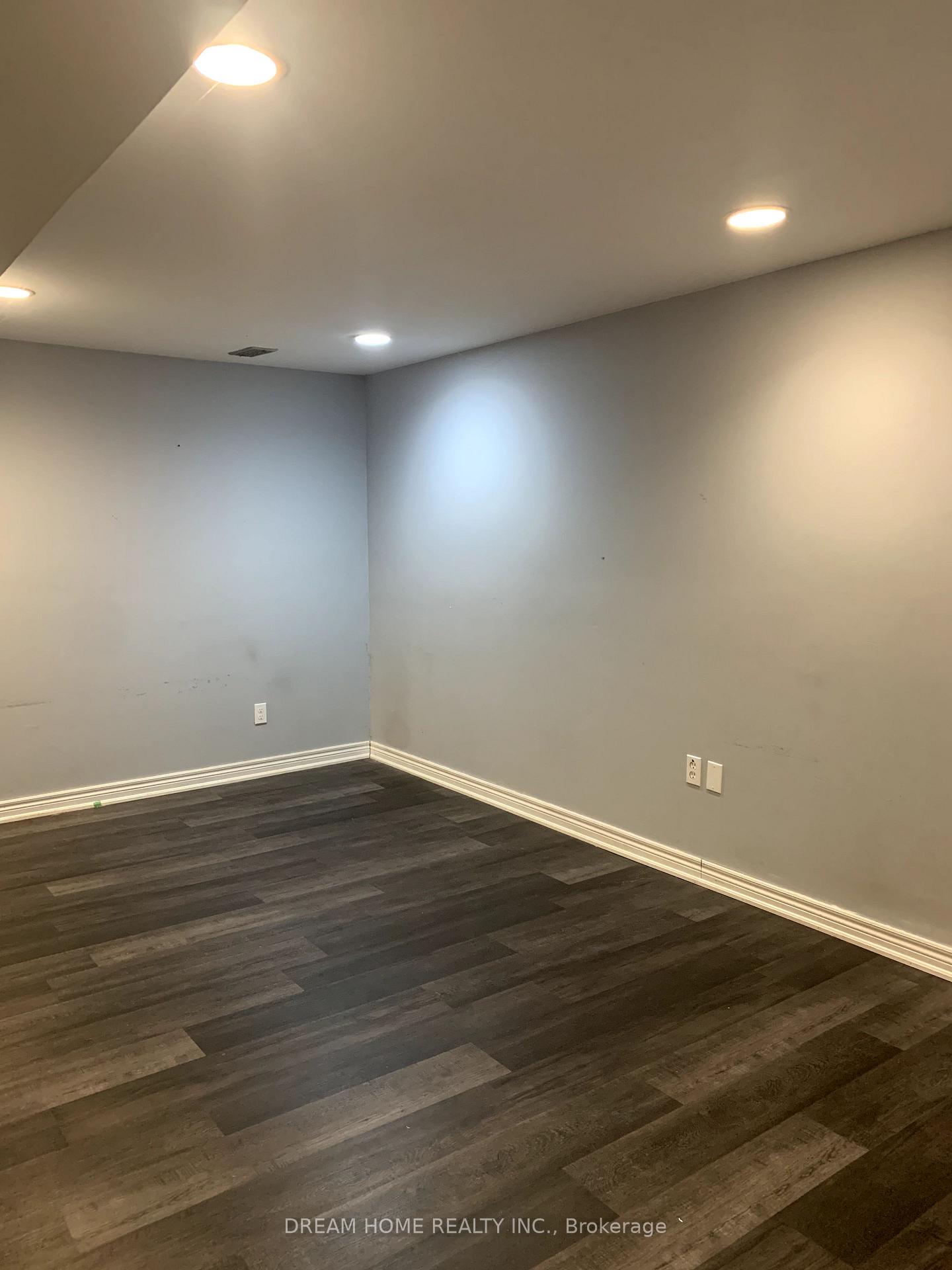 Photo 7 of Unit basement room1, 17 River Forest Street, Markham, Rouge Fairways — HOMEH