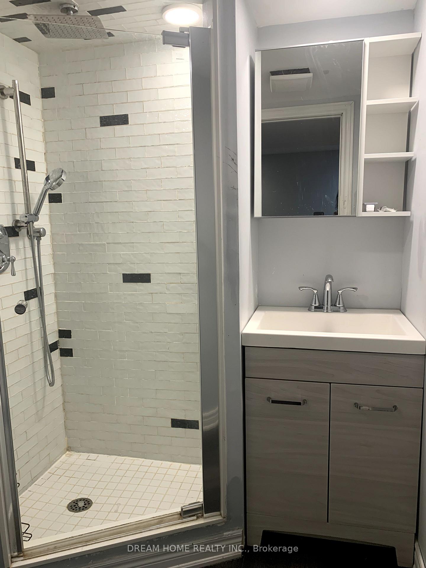 Photo 8 of Unit basement room1, 17 River Forest Street, Markham, Rouge Fairways — HOMEH