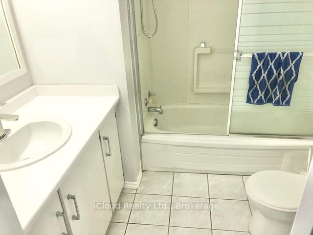 Photo 13 of 112 Dumfries Avenue, Brampton, Heart Lake West — HOMEH