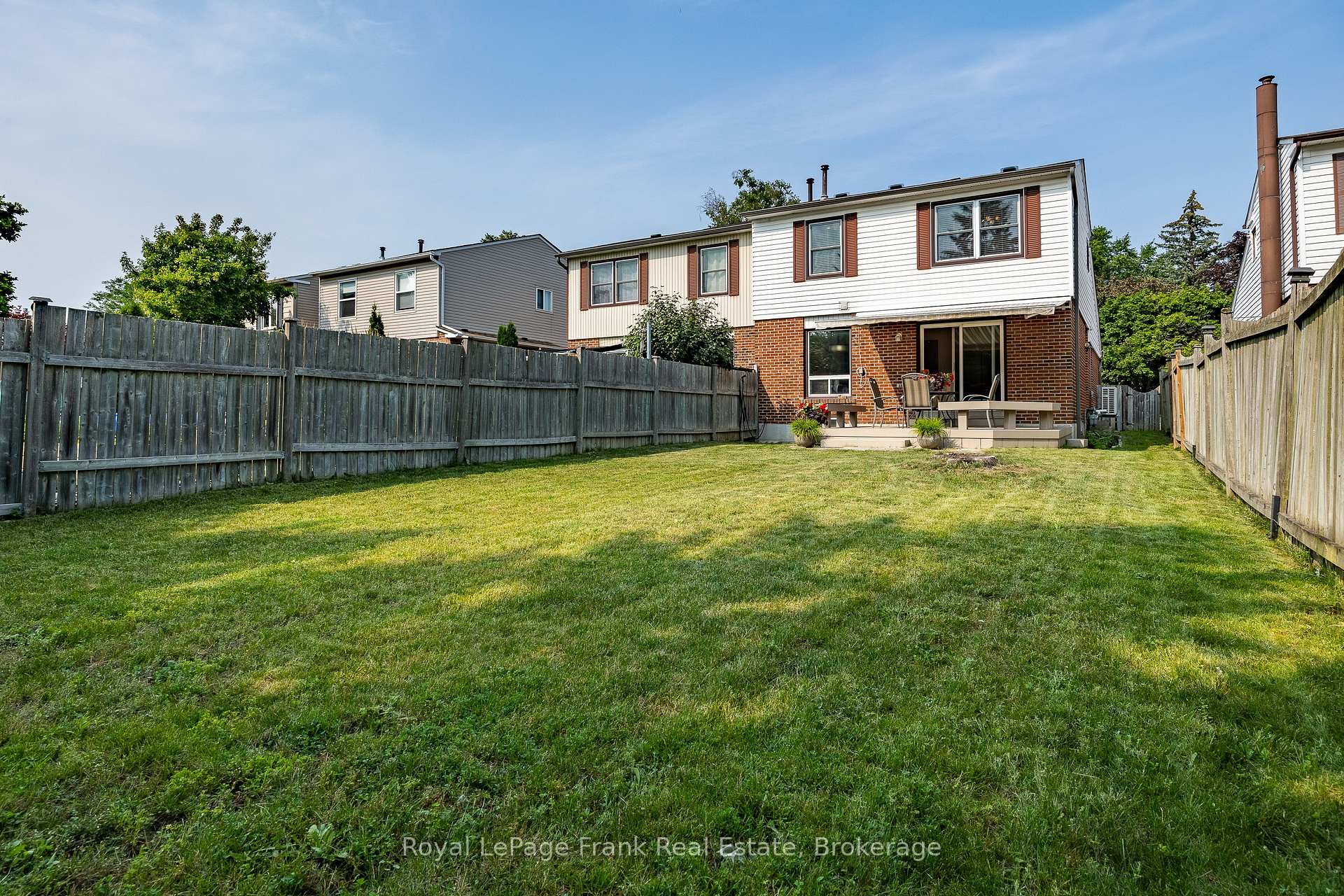Photo 32 of 560 Reynolds Street, Whitby, Downtown Whitby — HOMEH