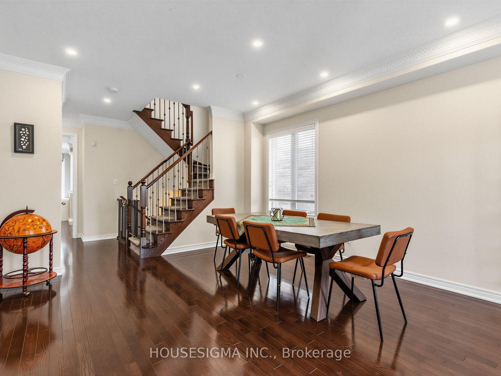 Photo 6 of 57 Chao Crescent, Richmond Hill, Oak Ridges — HOMEH