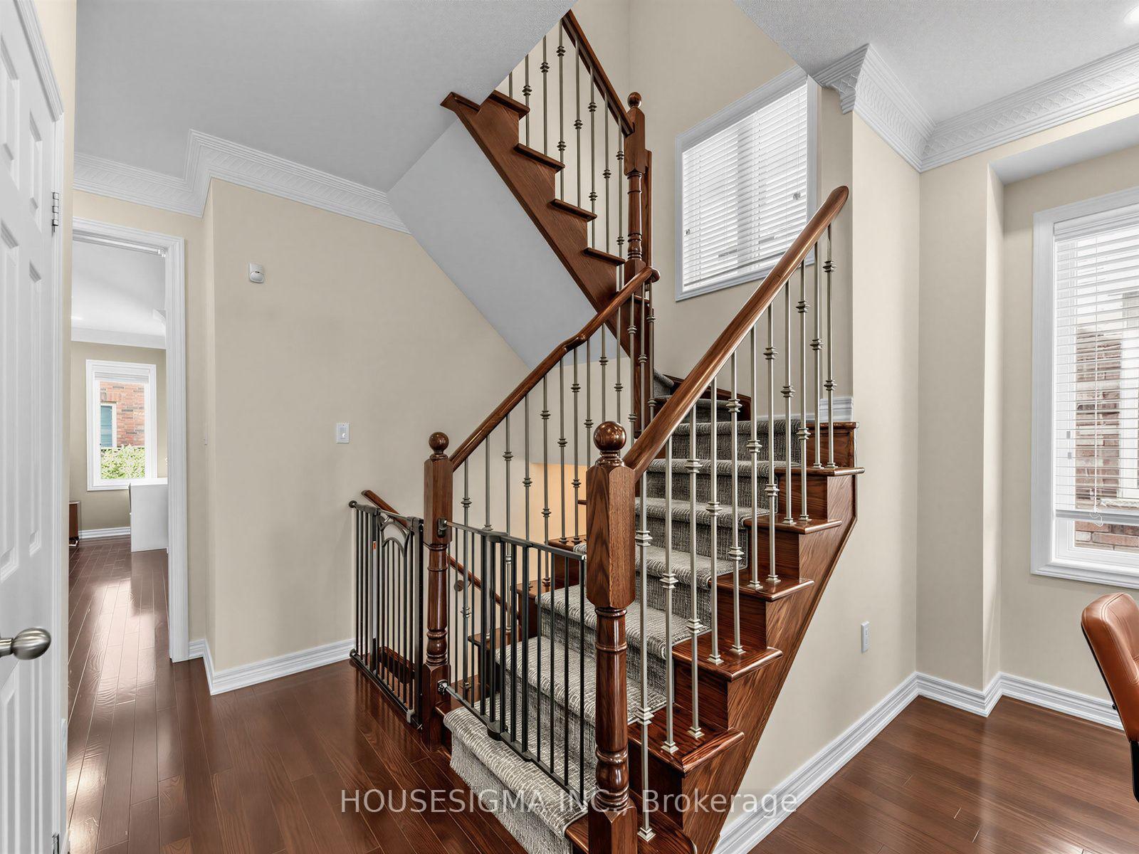 Photo 7 of 57 Chao Crescent, Richmond Hill, Oak Ridges — HOMEH