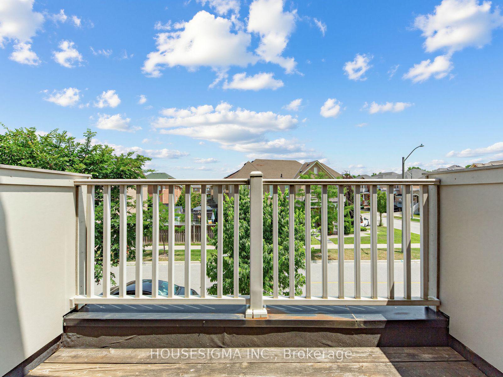 Photo 24 of 57 Chao Crescent, Richmond Hill, Oak Ridges — HOMEH