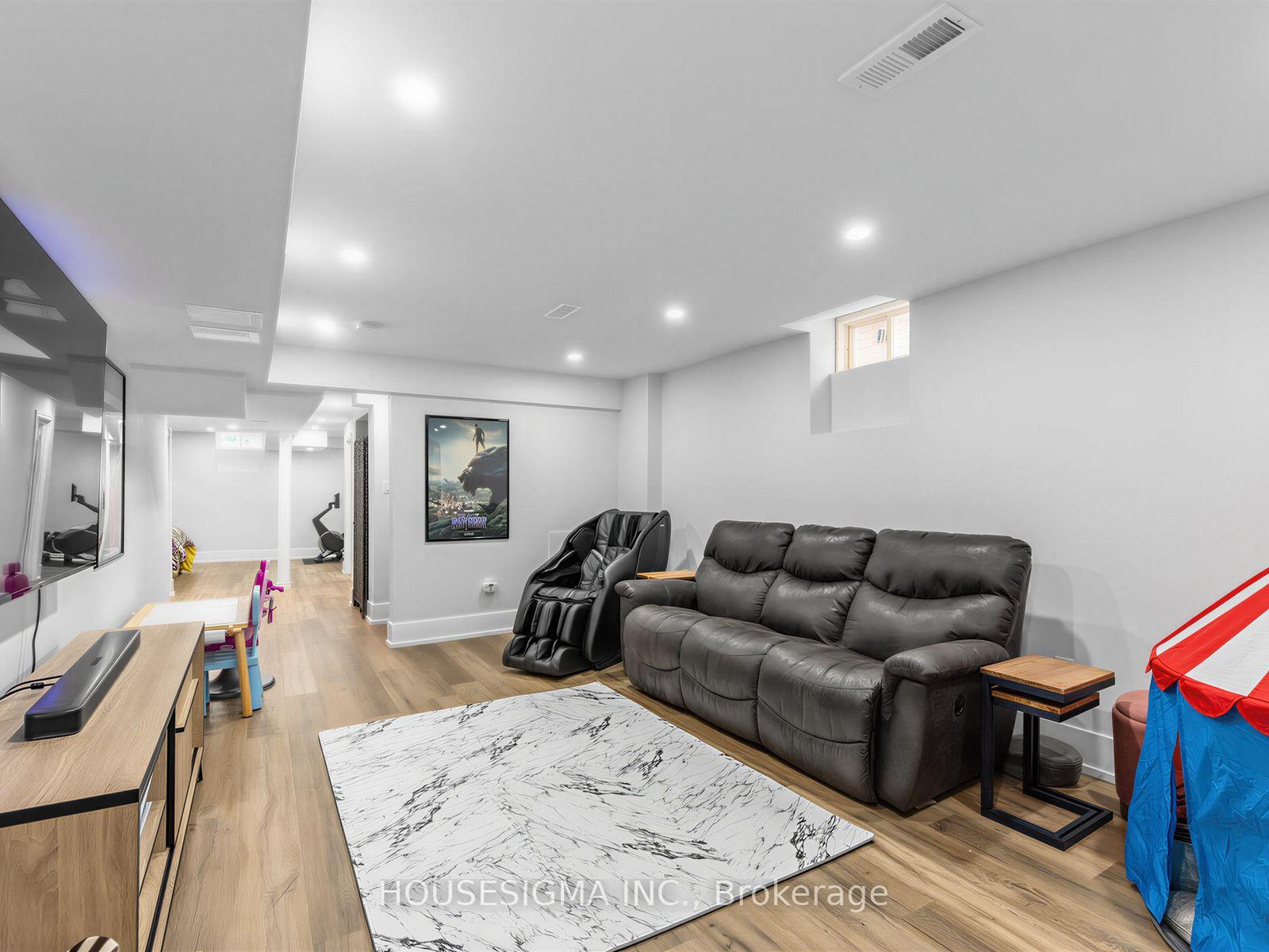 Photo 30 of 57 Chao Crescent, Richmond Hill, Oak Ridges — HOMEH