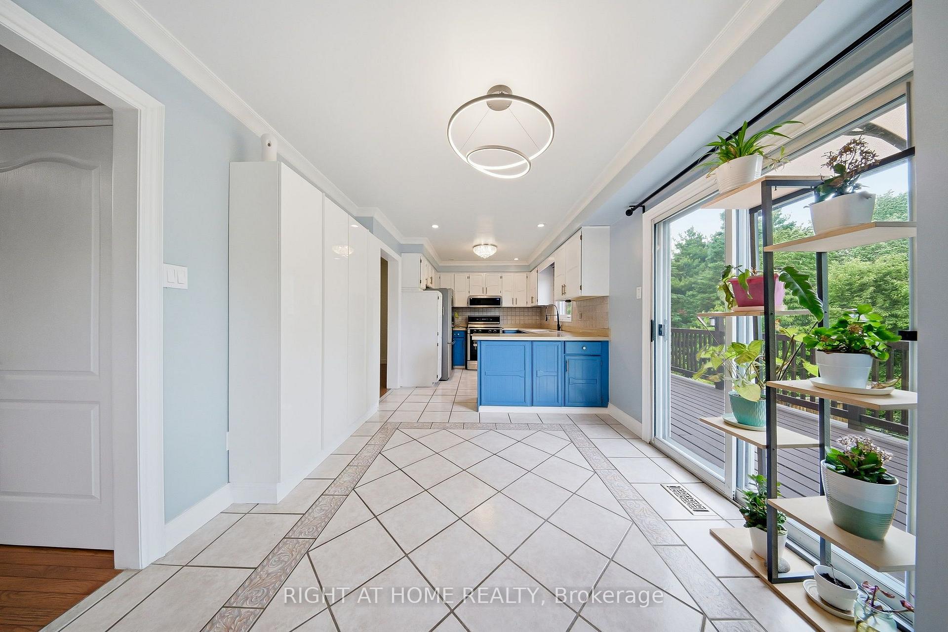 Photo 21 of 29 Sunforest Drive, Brampton, Heart Lake West — HOMEH