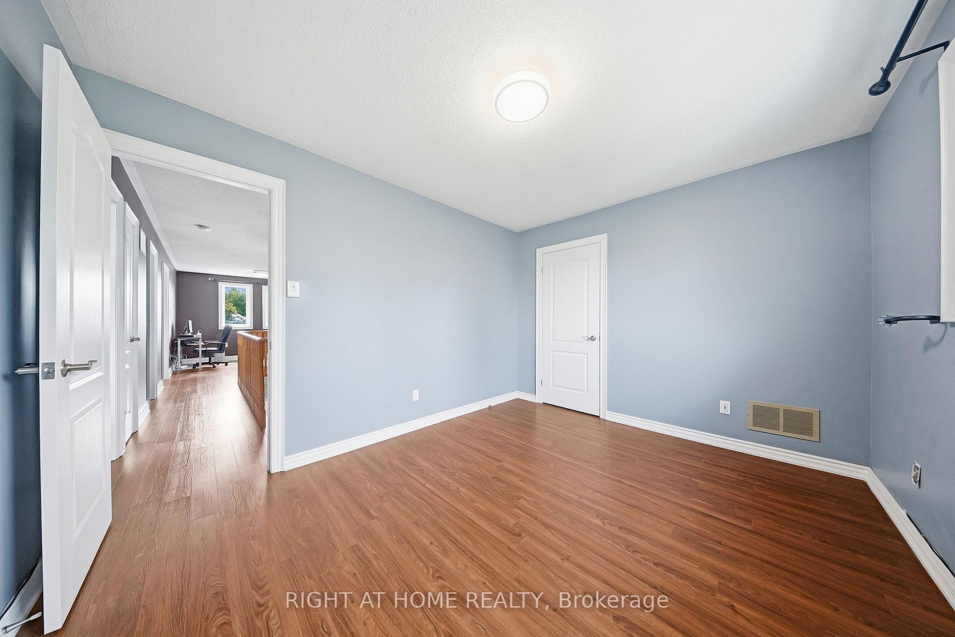 Photo 39 of 29 Sunforest Drive, Brampton, Heart Lake West — HOMEH