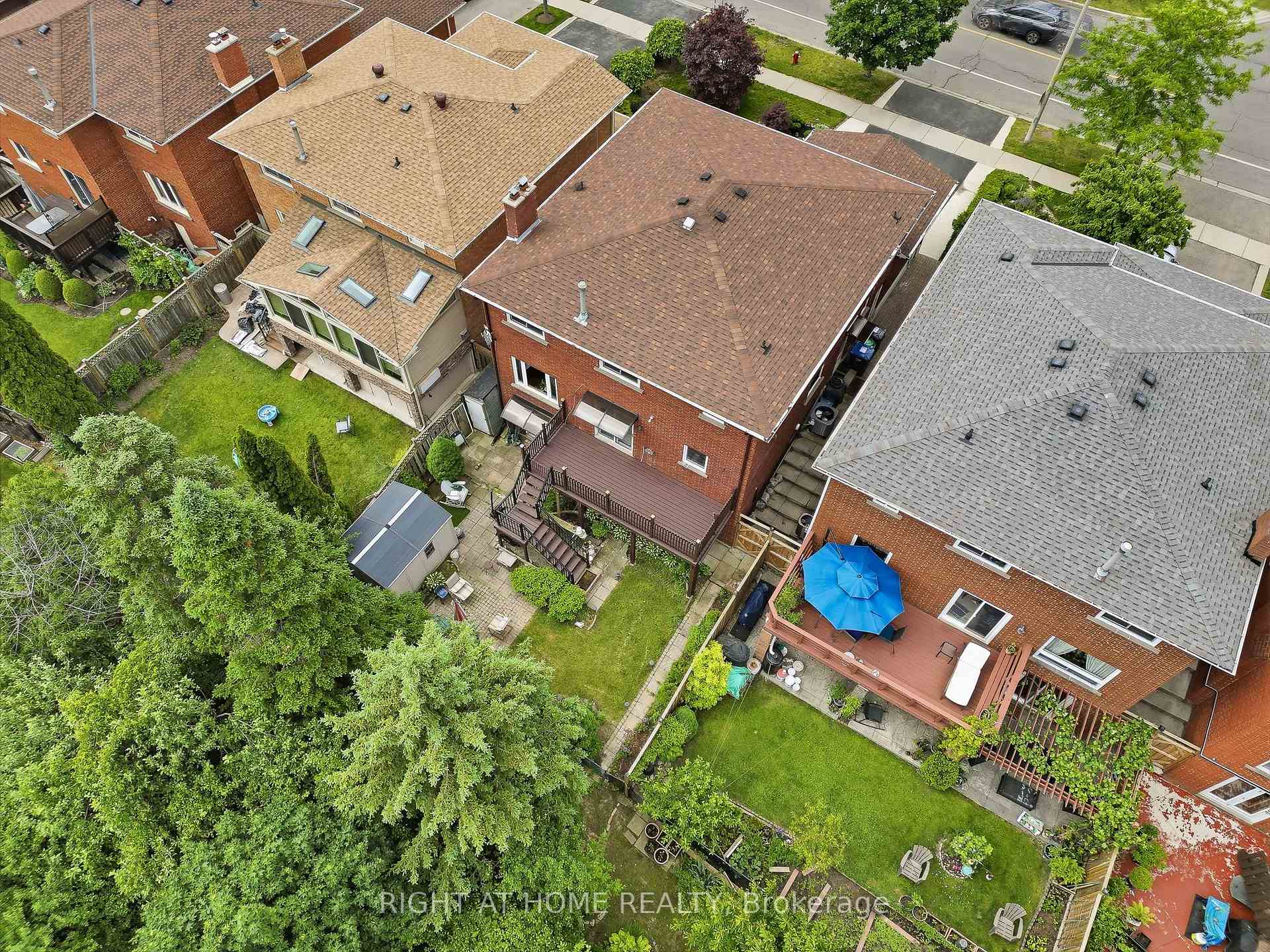 Photo 49 of 29 Sunforest Drive, Brampton, Heart Lake West — HOMEH