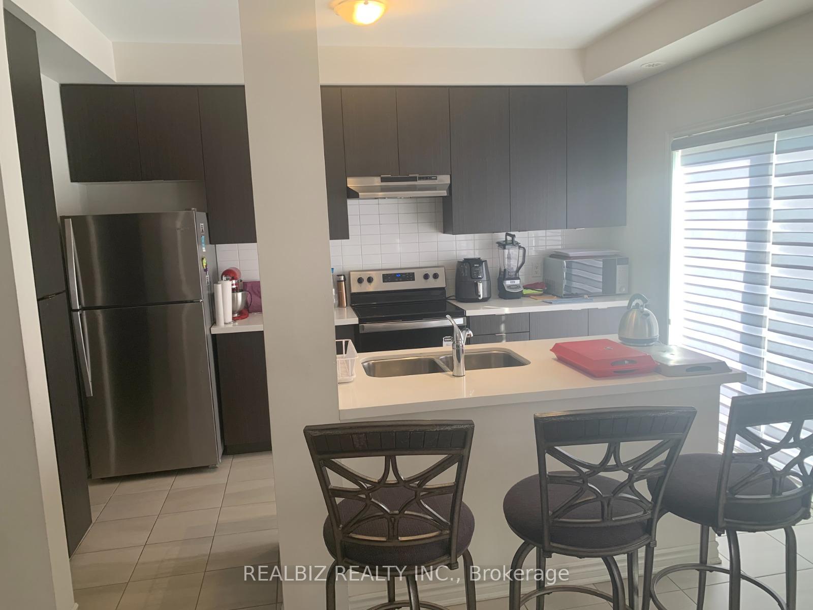 Photo 8 of Unit 19 Upper, 50 Edinburgh Drive, Brampton, Bram West — HOMEH