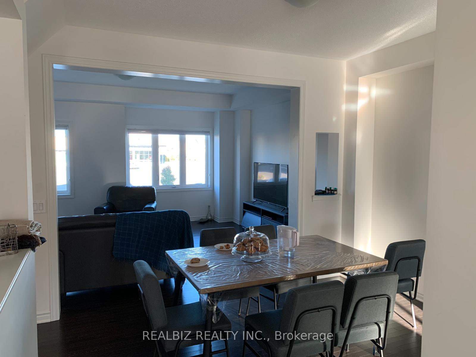 Photo 12 of Unit 19 Upper, 50 Edinburgh Drive, Brampton, Bram West — HOMEH