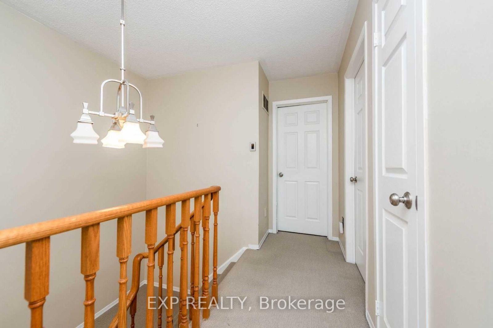 Photo 11 of 3 Shenstone Avenue, Brampton, Heart Lake West — HOMEH
