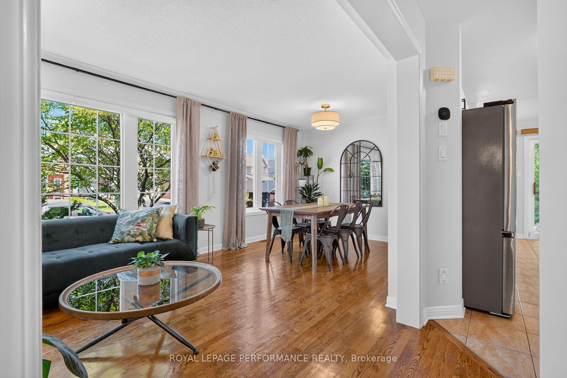 Photo 9 of 990 Lucille Way, Ottawa, Notting Hill/Summerside — HOMEH
