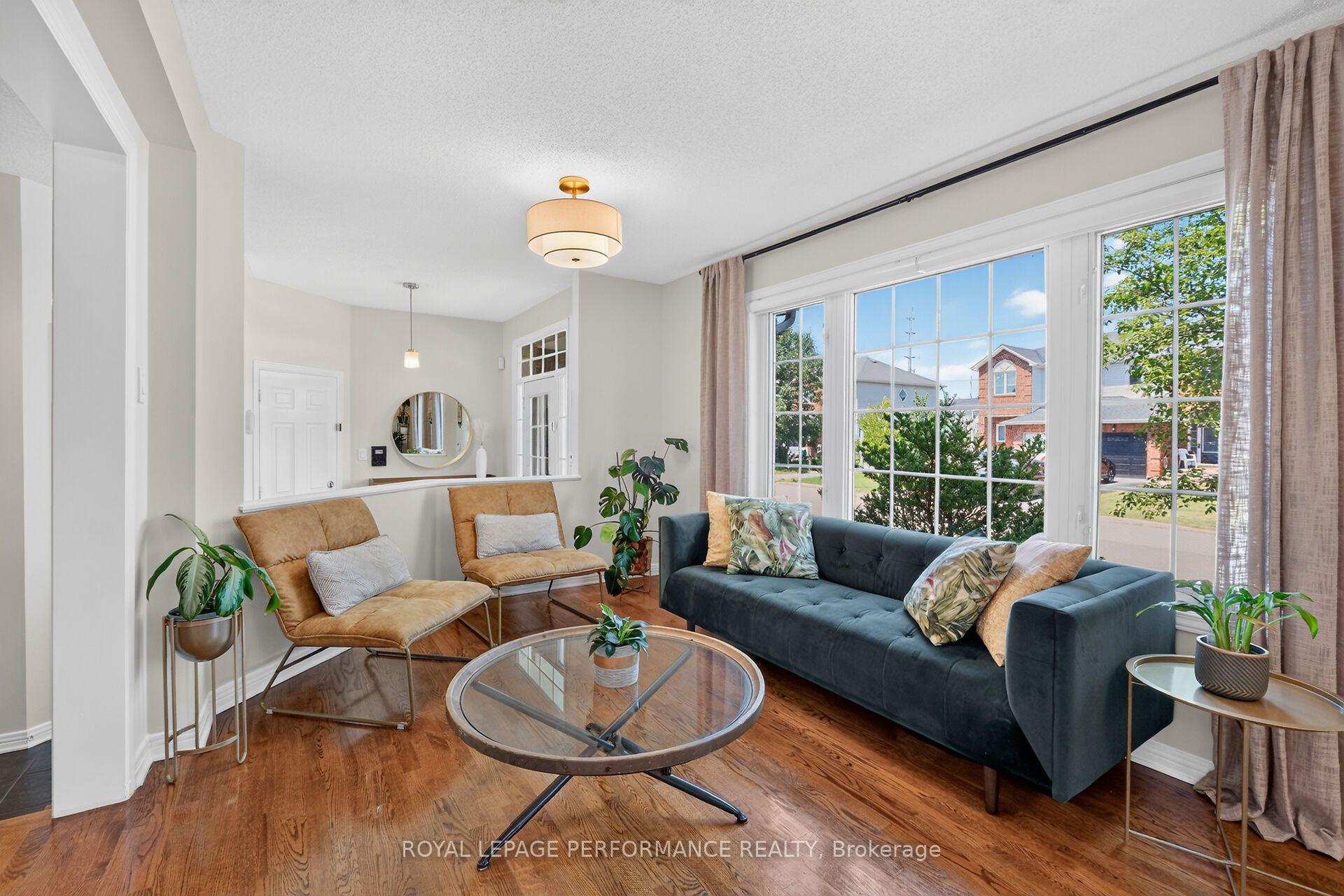 Photo 10 of 990 Lucille Way, Ottawa, Notting Hill/Summerside — HOMEH