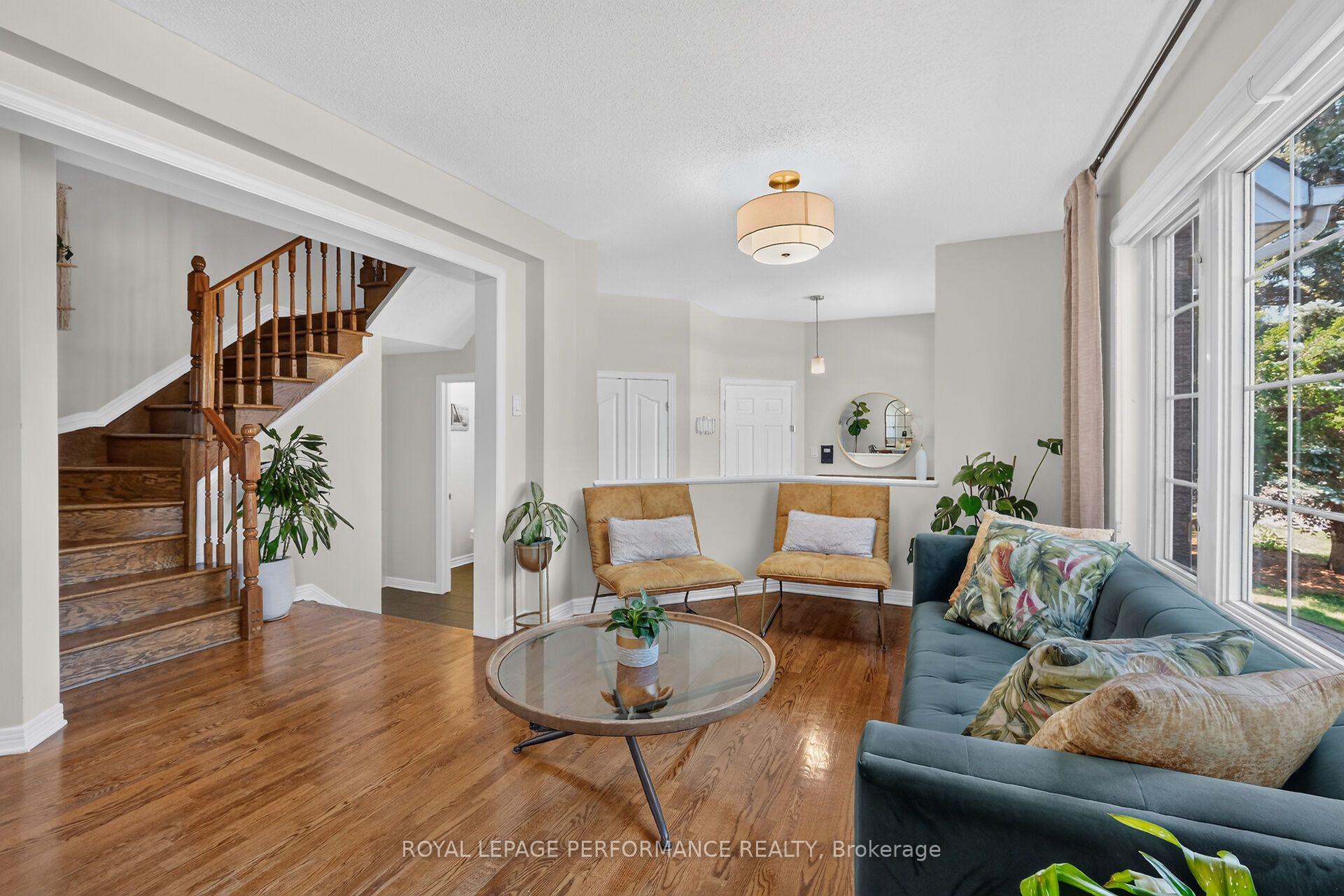 Photo 11 of 990 Lucille Way, Ottawa, Notting Hill/Summerside — HOMEH