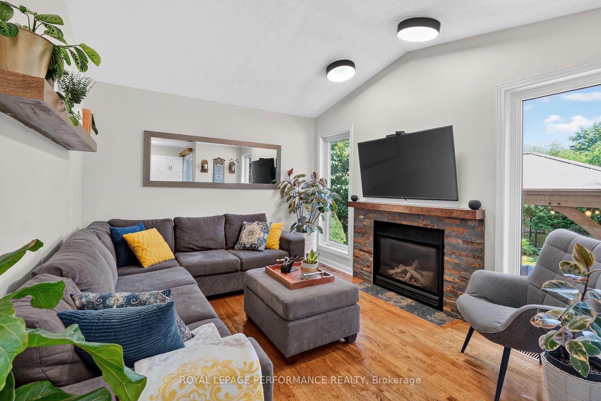 Photo 19 of 990 Lucille Way, Ottawa, Notting Hill/Summerside — HOMEH