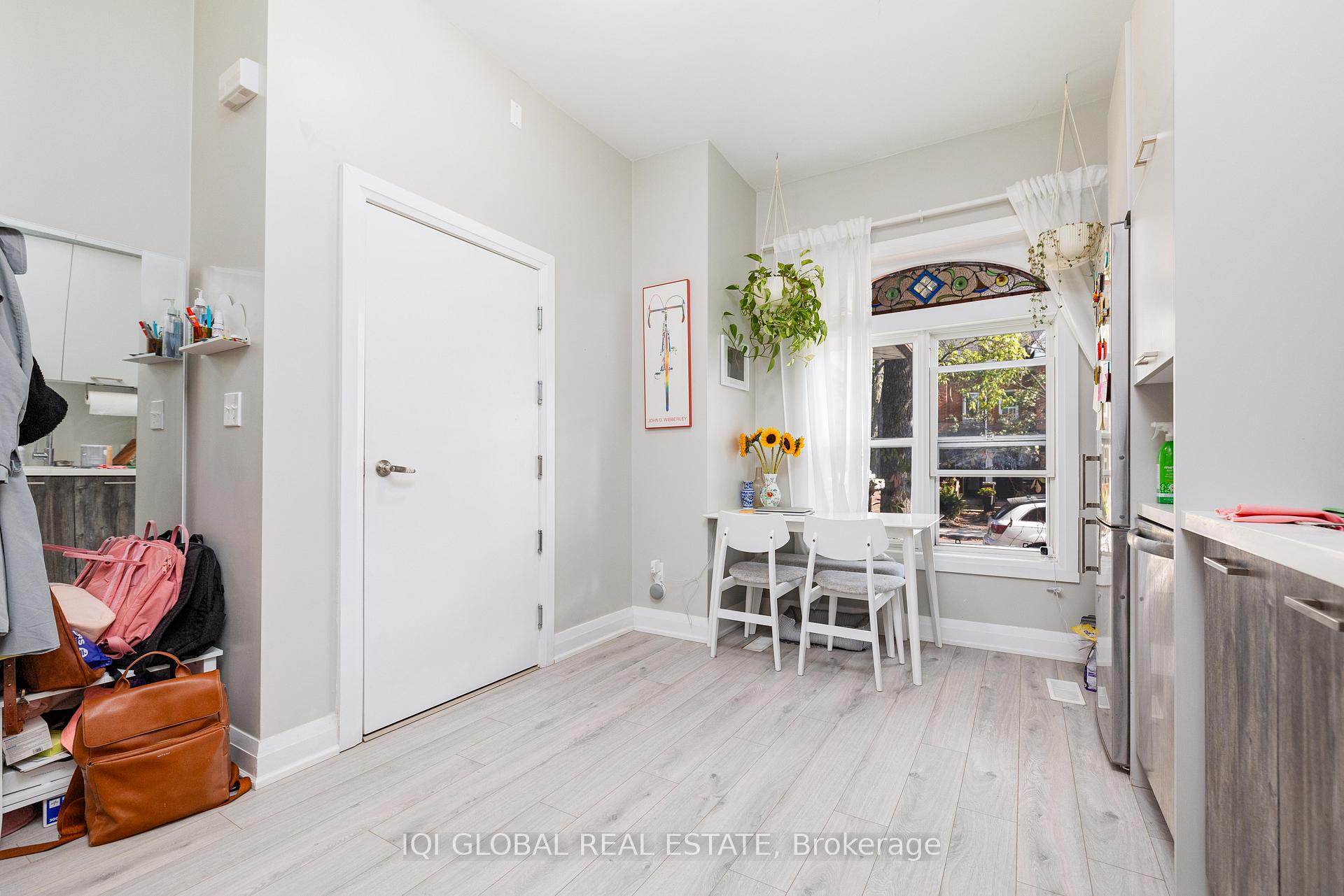 Photo 3 of Unit Main, 142 Grace Street, Toronto, Trinity-Bellwoods — HOMEH