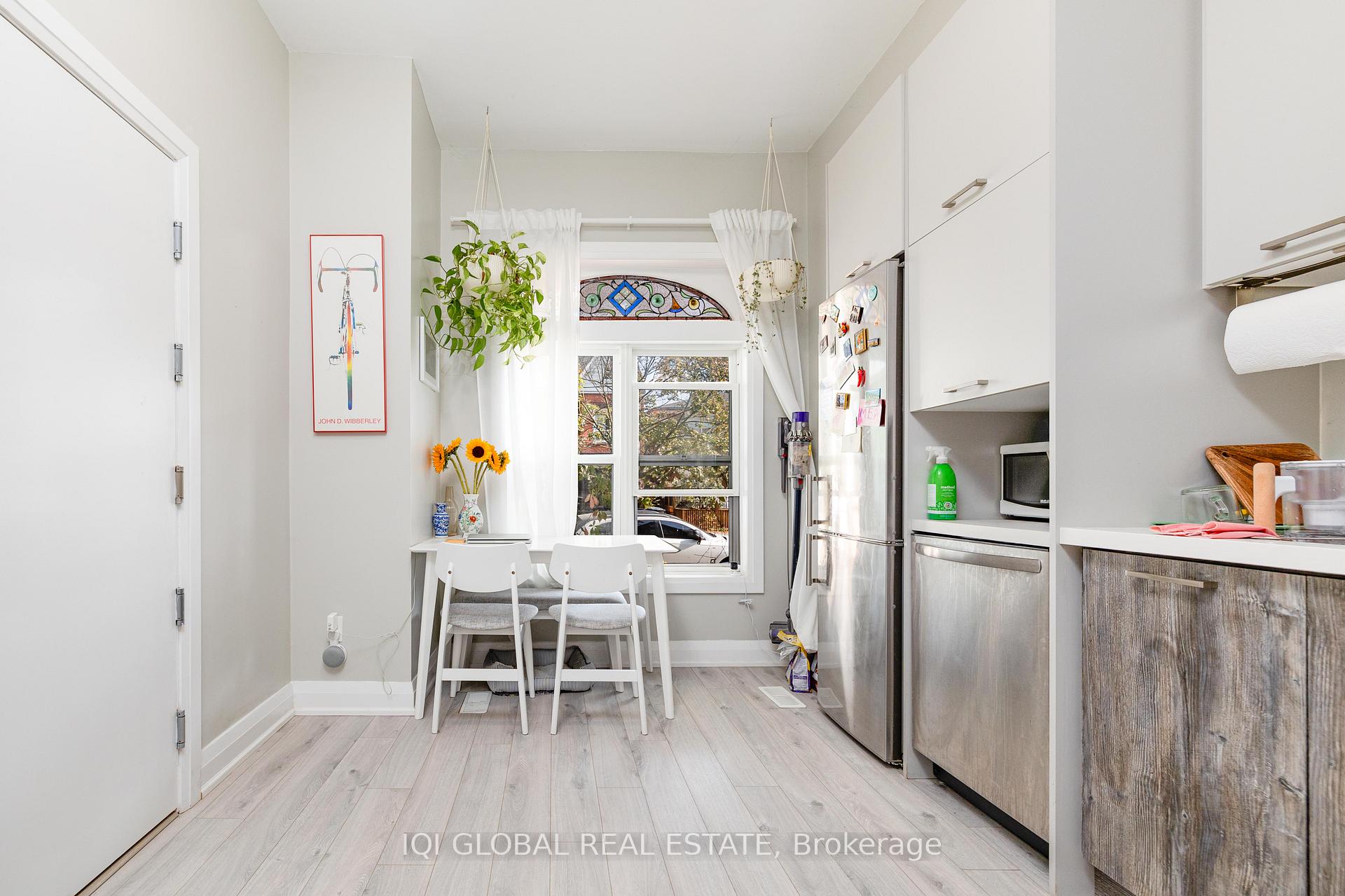 Photo 7 of Unit Main, 142 Grace Street, Toronto, Trinity-Bellwoods — HOMEH