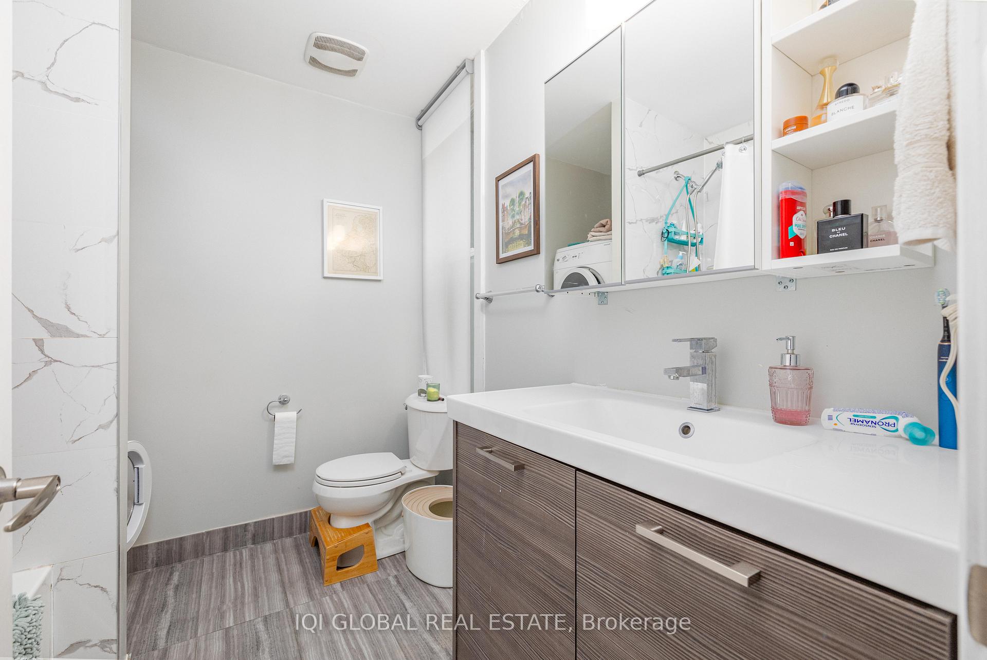 Photo 10 of Unit Main, 142 Grace Street, Toronto, Trinity-Bellwoods — HOMEH