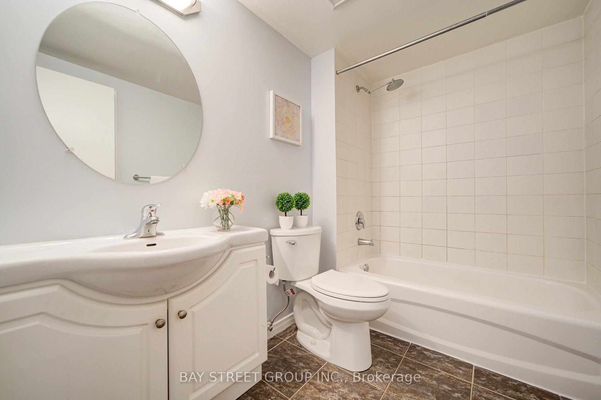 Photo 16 of Unit 333, 30 Western Battery Road, Toronto, Niagara — HOMEH